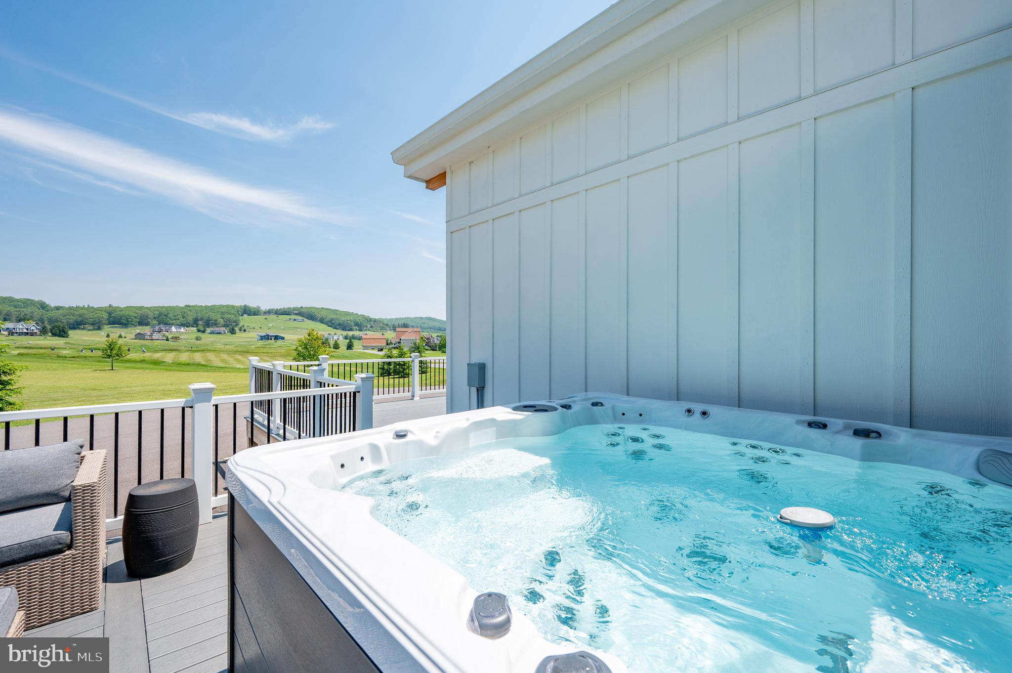 WATERFRONT GREENS - Residential