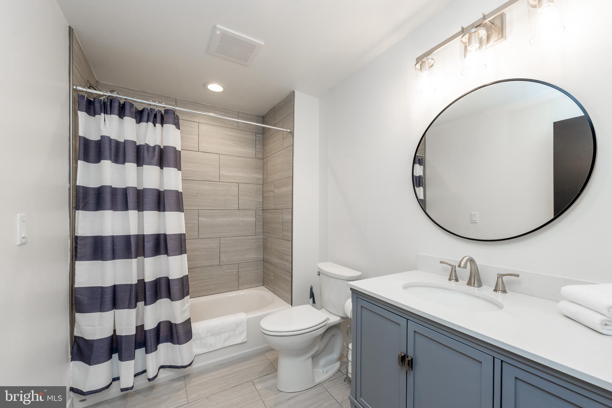 WATERFRONT GREENS - Residential