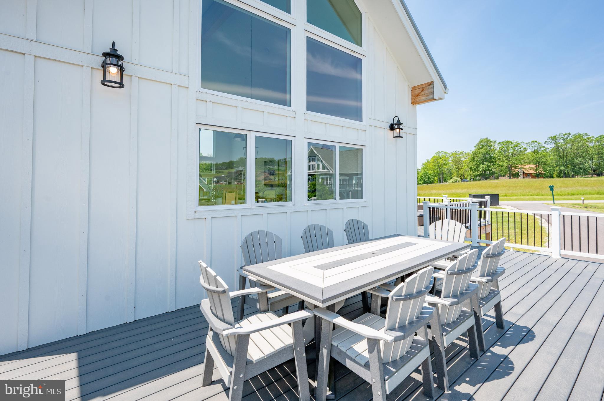 WATERFRONT GREENS - Residential