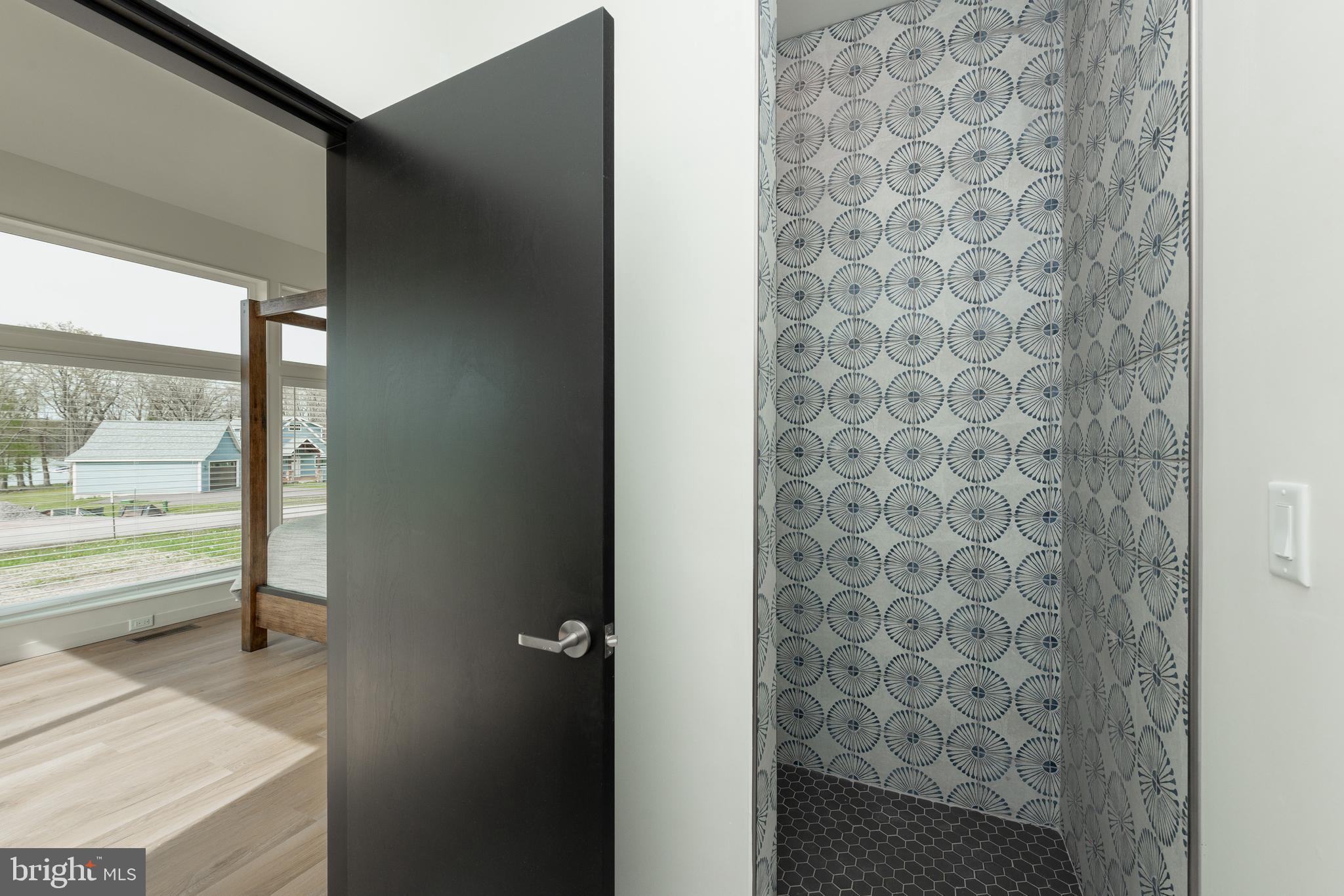 WATERFRONT GREENS - Residential