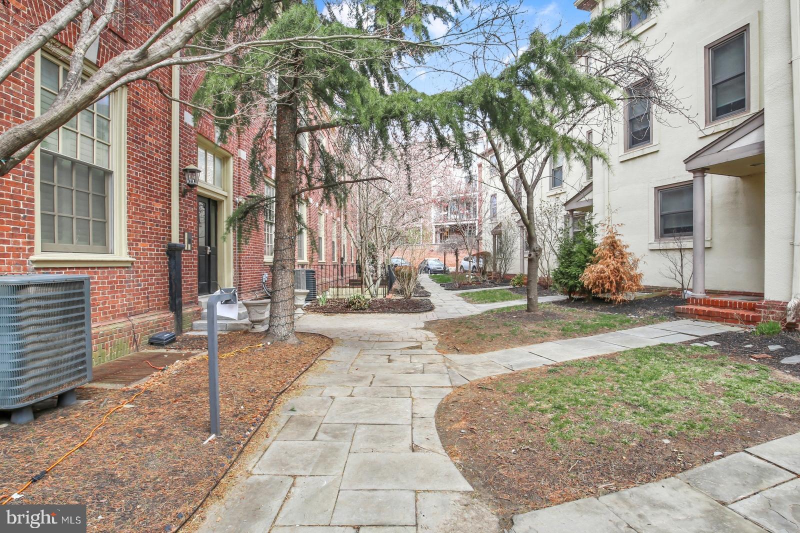 GRADUATE HOSPITAL - Residential Lease