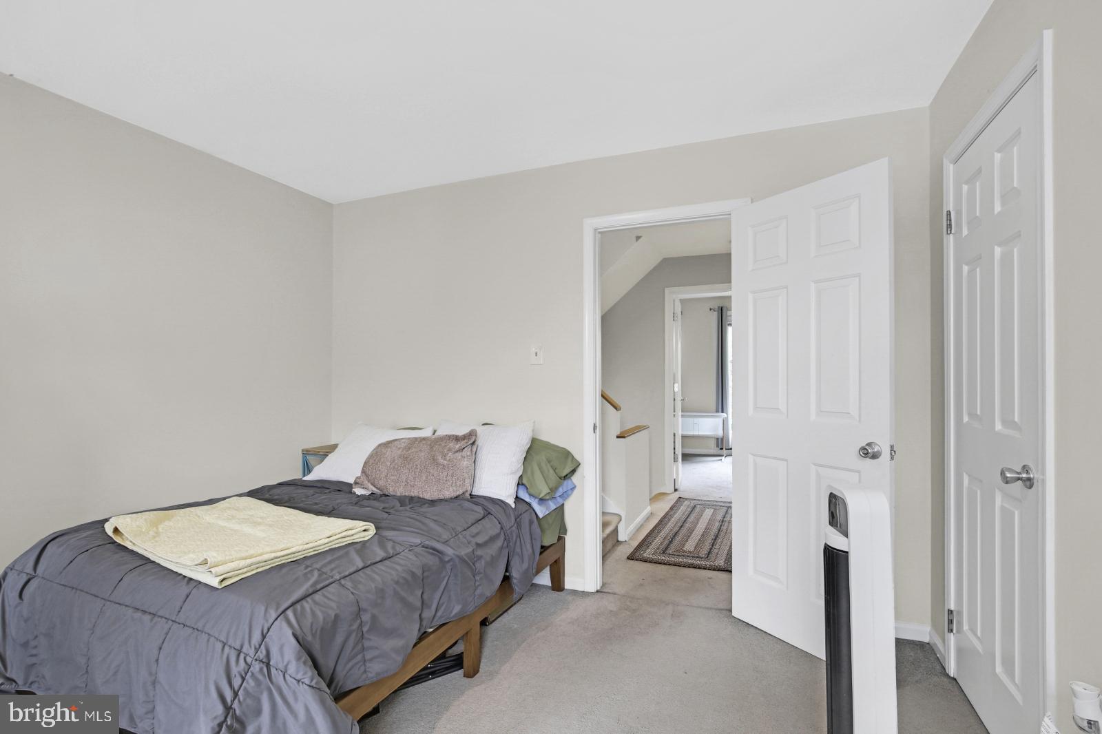 GRADUATE HOSPITAL - Residential Lease