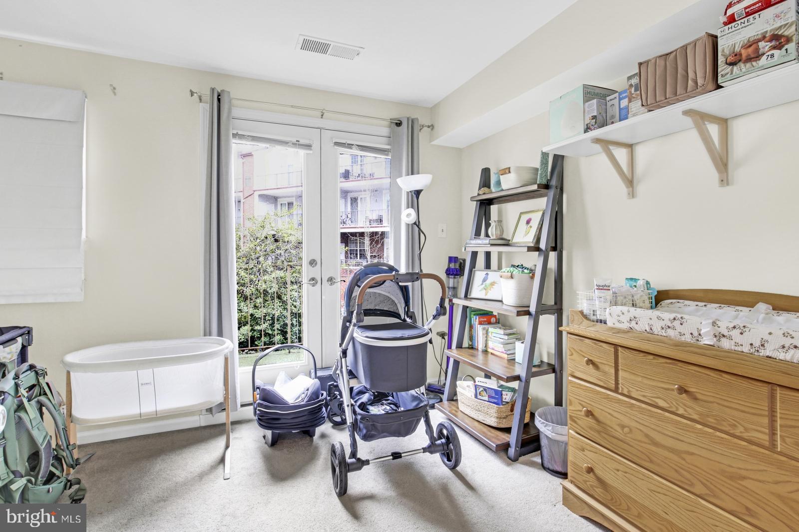 GRADUATE HOSPITAL - Residential Lease