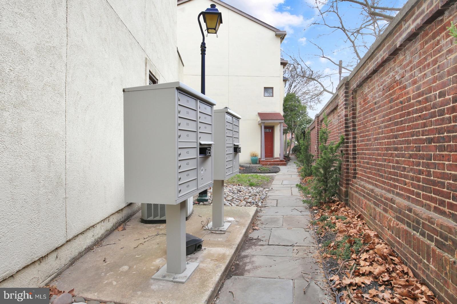 GRADUATE HOSPITAL - Residential Lease