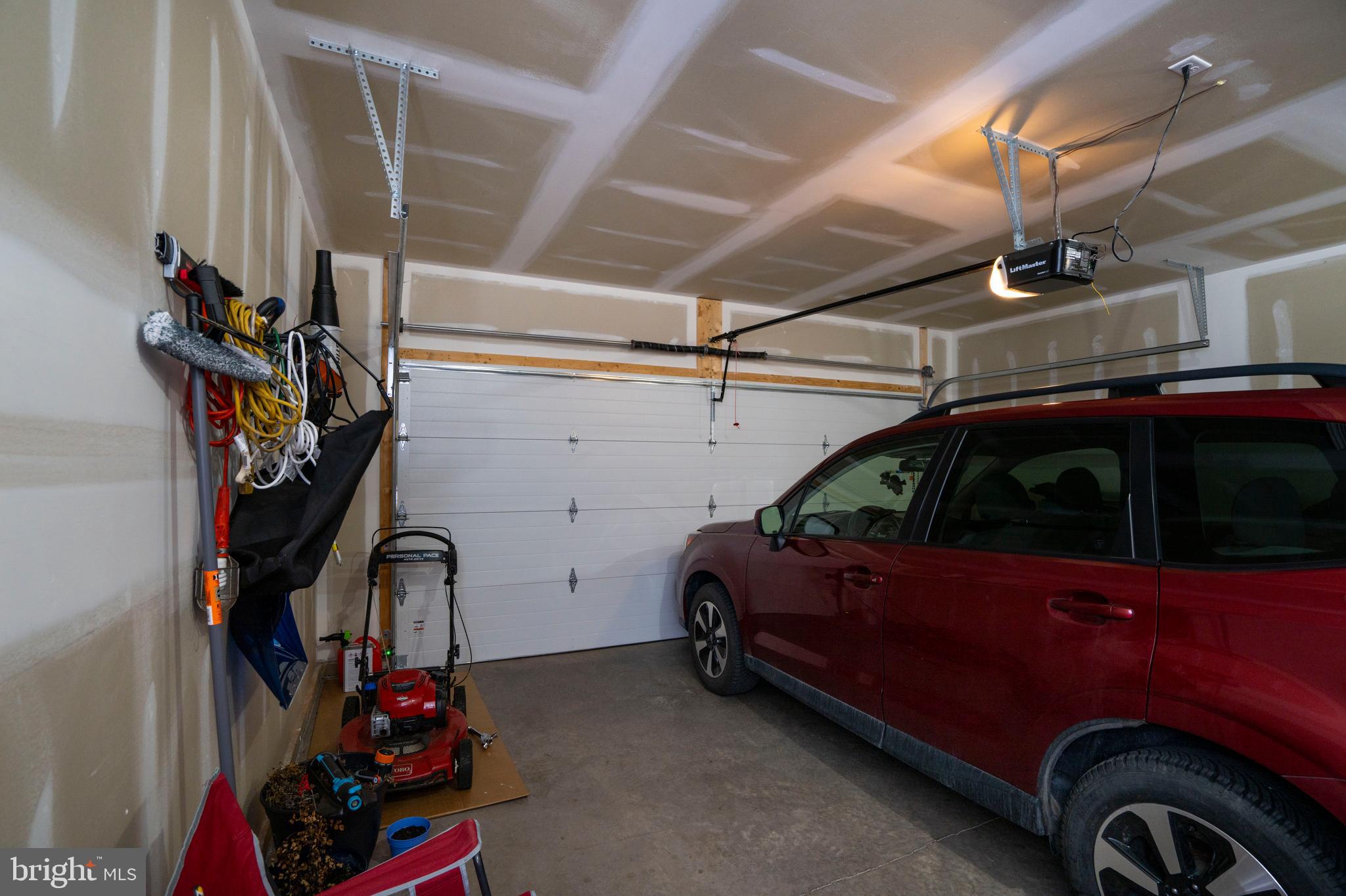 LOGAN GREENE - Residential