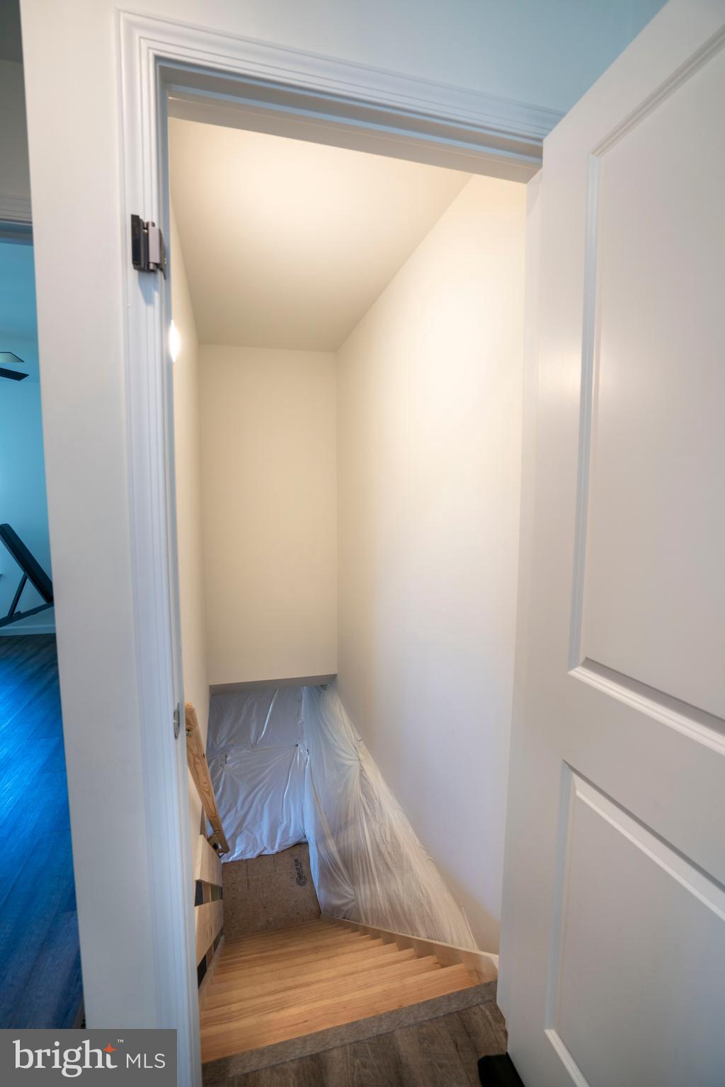 LOGAN GREENE - Residential