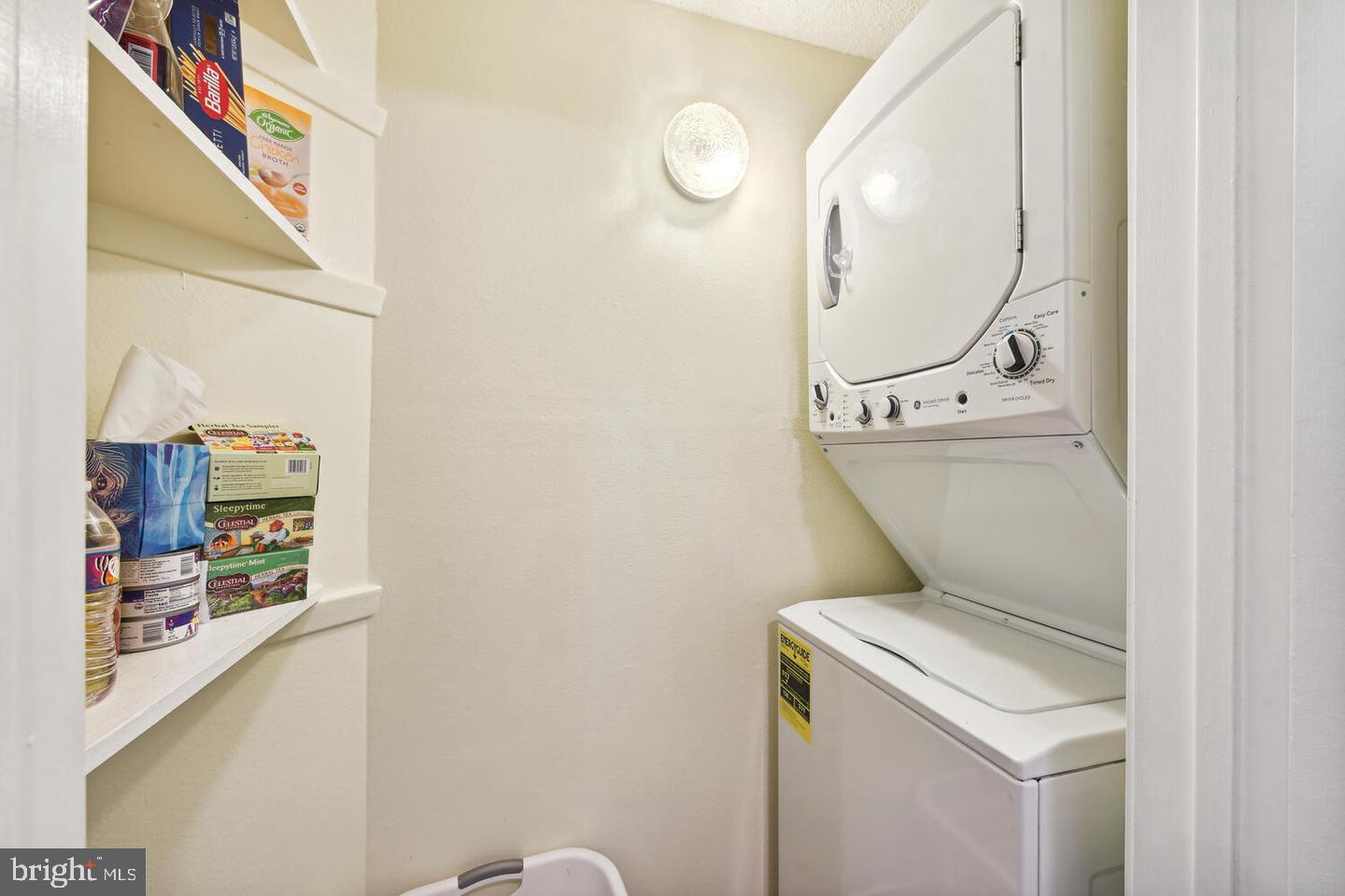 FOUNTAINS AT MCLEAN - Residential Lease