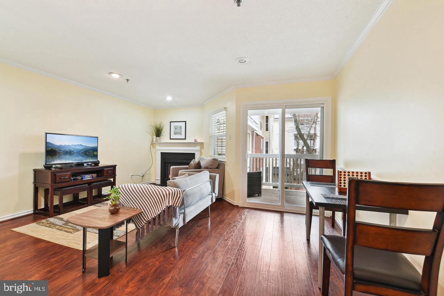 FOUNTAINS AT MCLEAN - Residential Lease