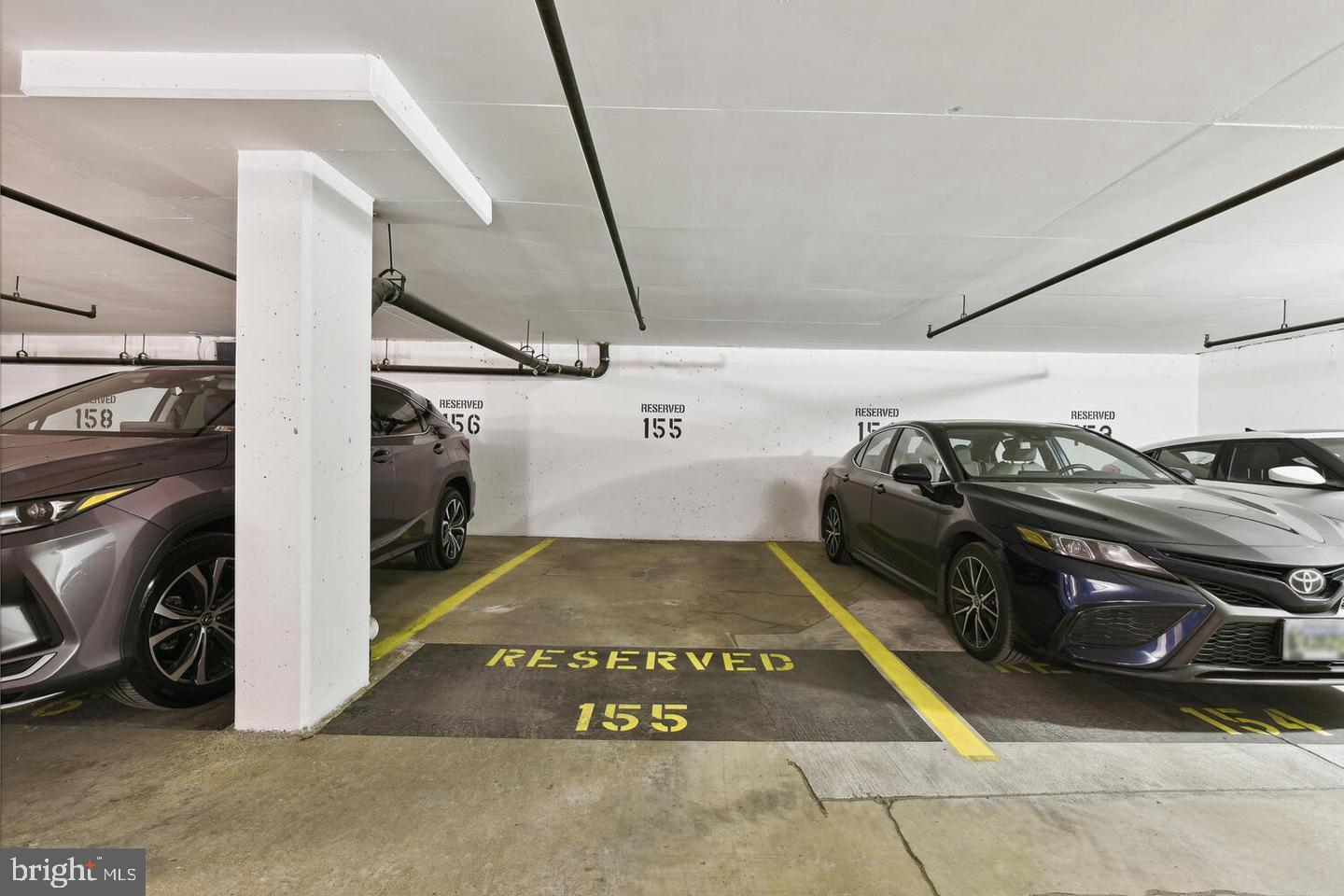 FOUNTAINS AT MCLEAN - Residential Lease