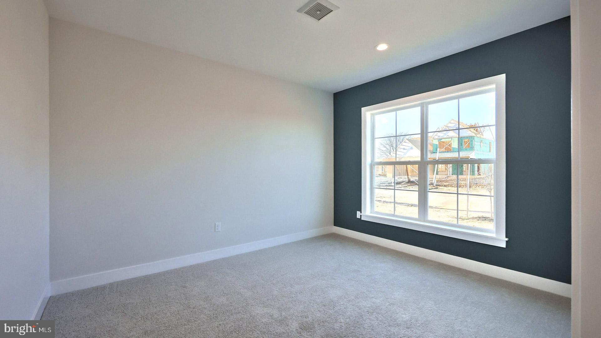 EDGEMONT PRESERVE - Residential