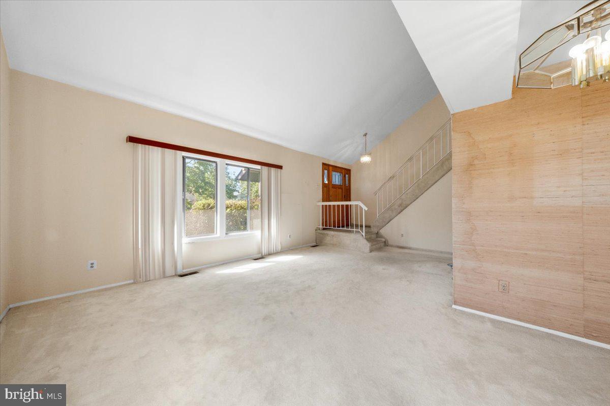 16 PIEDMOND LANE