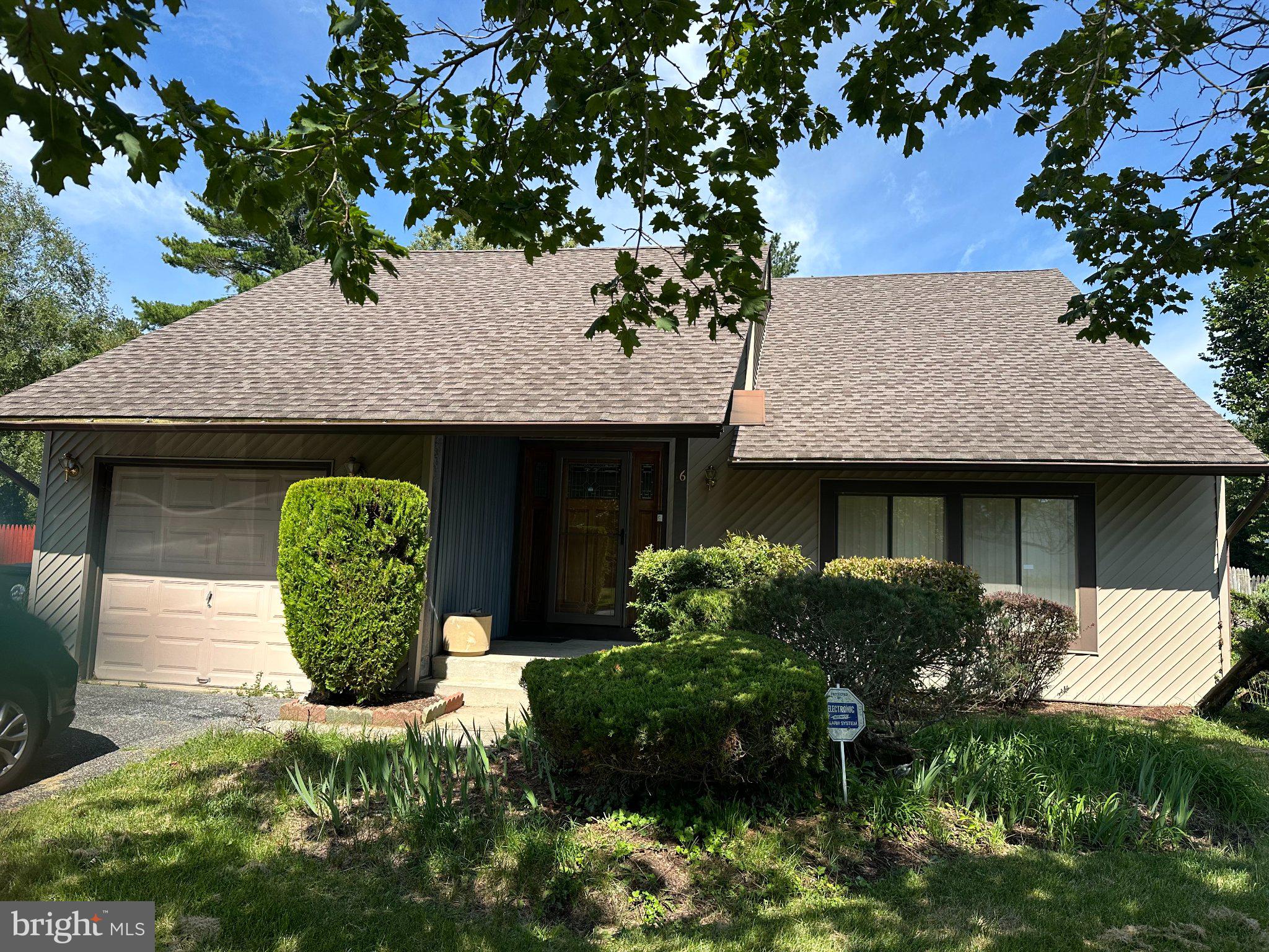 16 PIEDMOND LANE