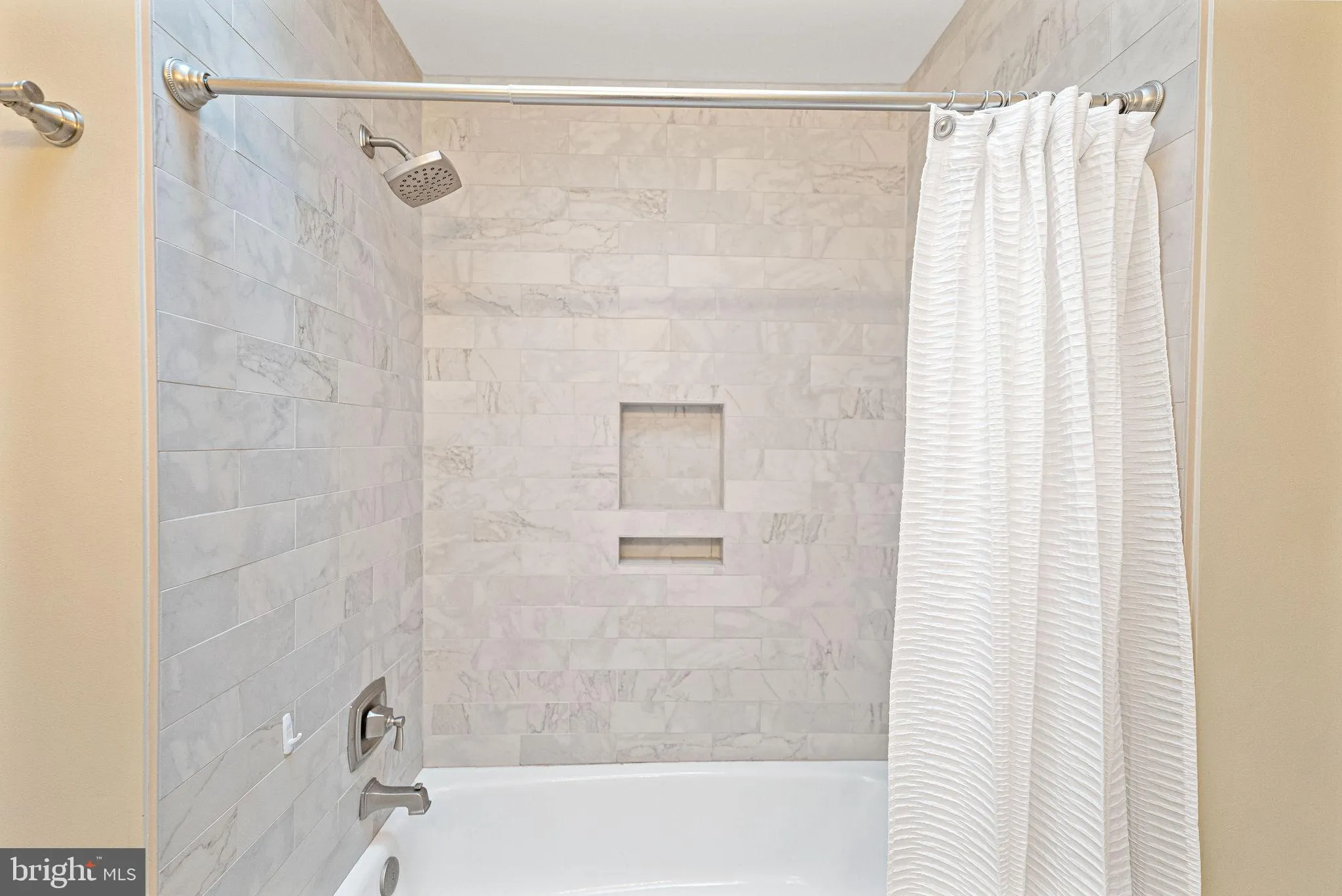 Rehoboth Beach, Delaware 19971, United States, 3 Bedrooms Bedrooms, ,2 BathroomsBathrooms,Residential,Active,9610