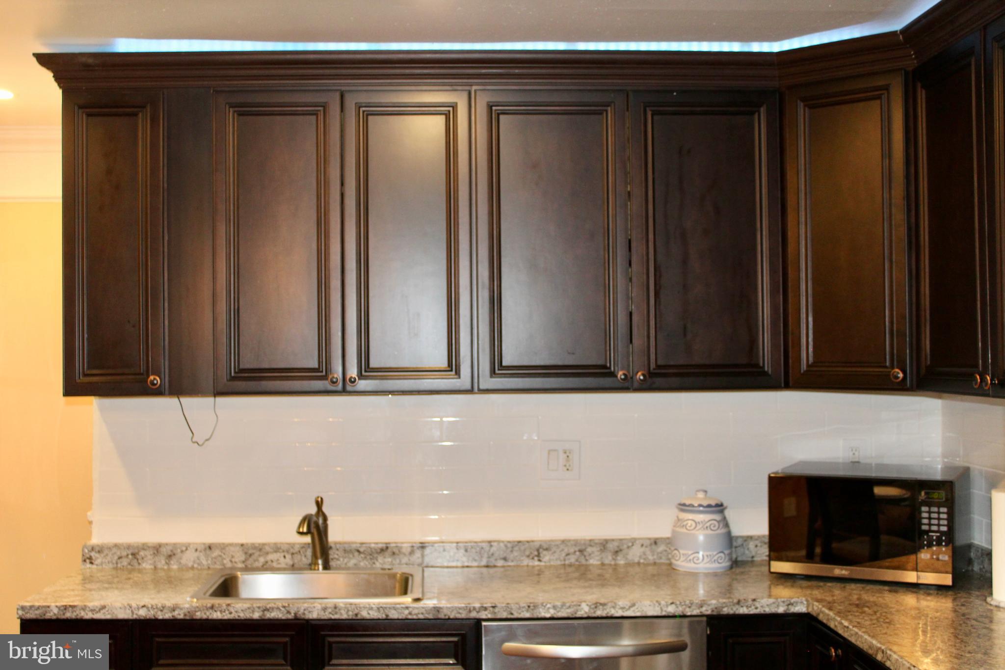 WHITFIELD KNOLLS - Residential