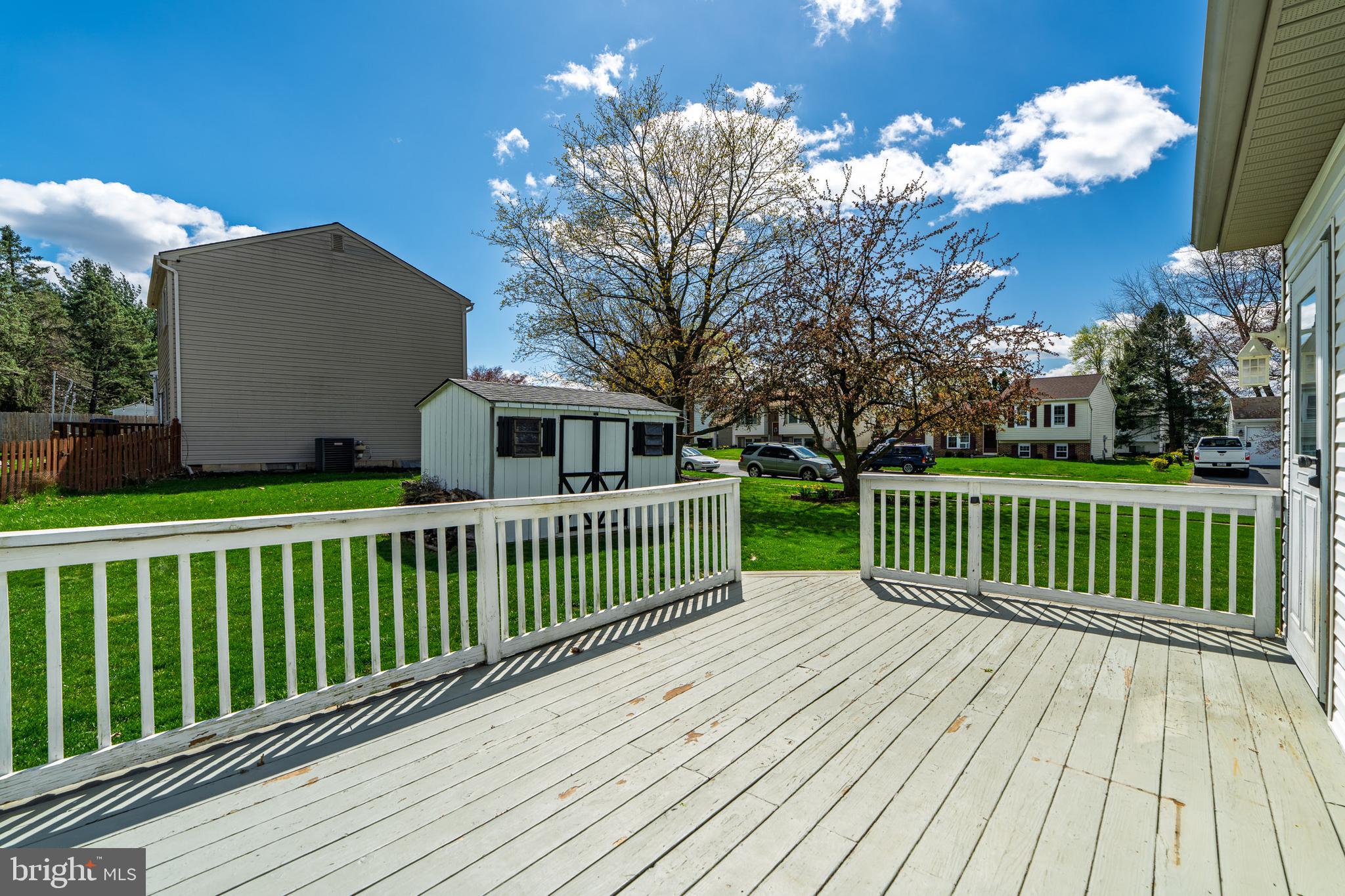 VILLAGE PARK - Residential