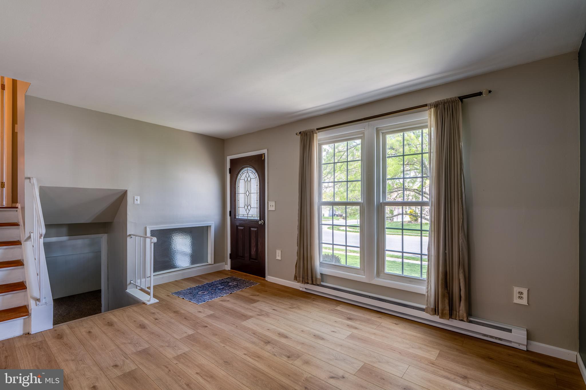 VILLAGE PARK - Residential