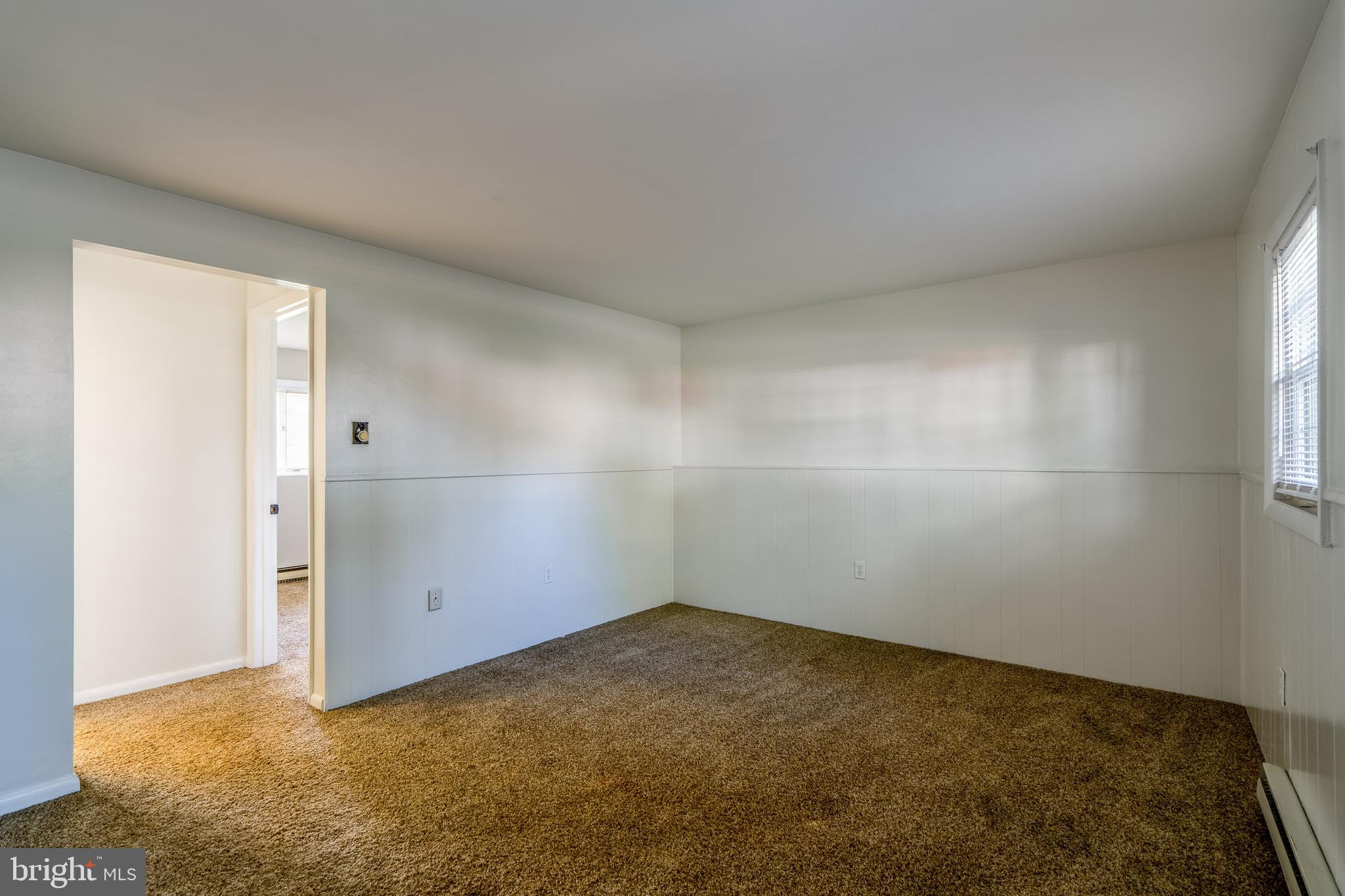 VILLAGE PARK - Residential