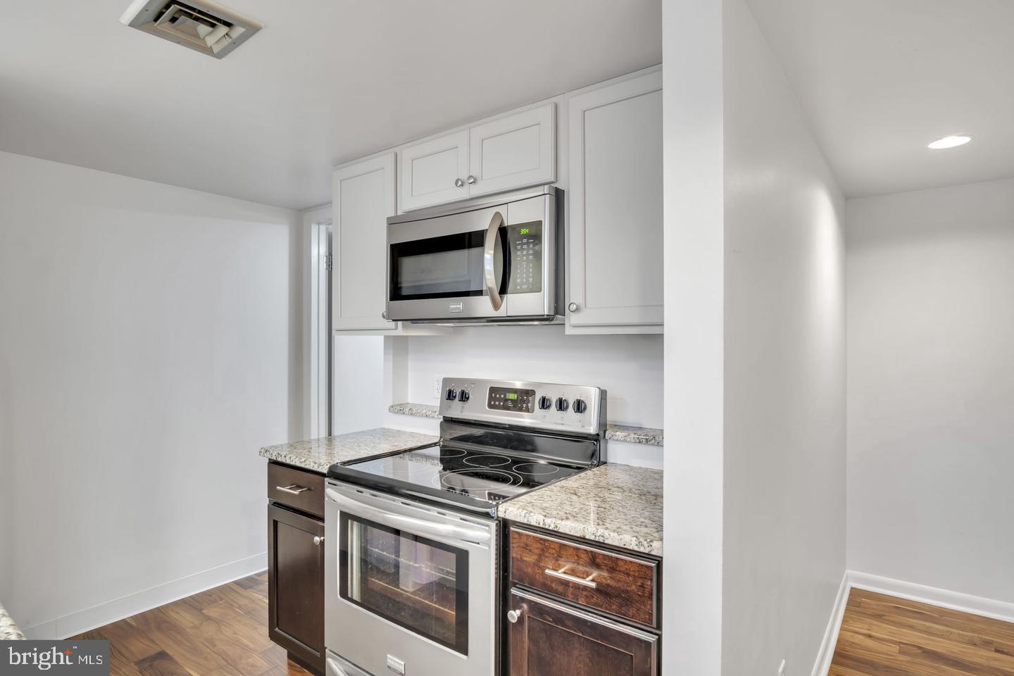 133 W LOCUST STREET 221