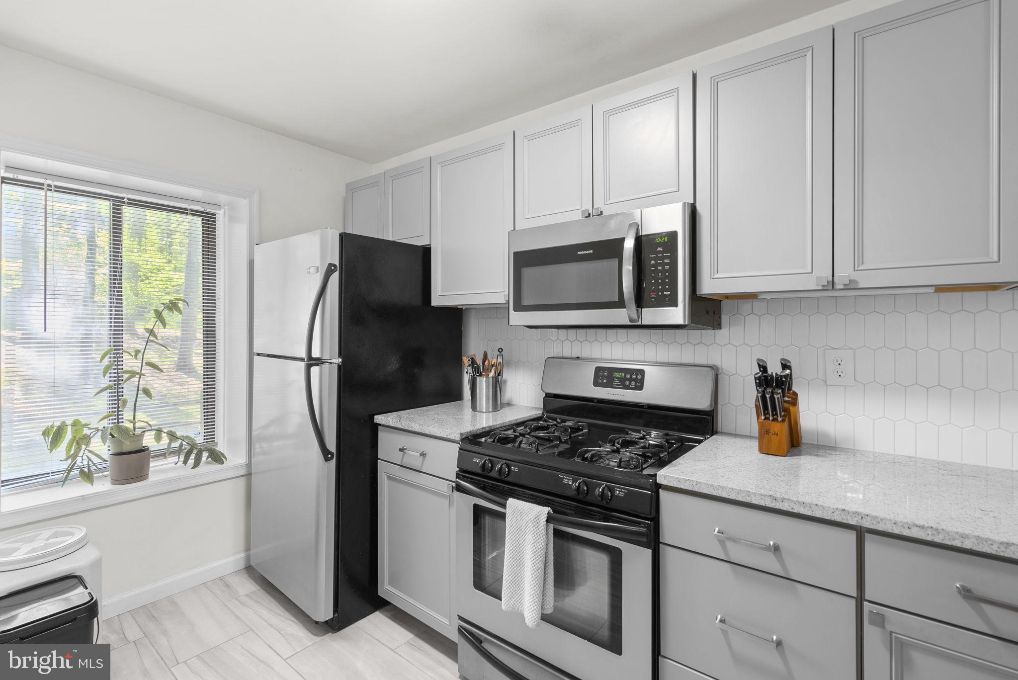 WINDBROOKE - Residential