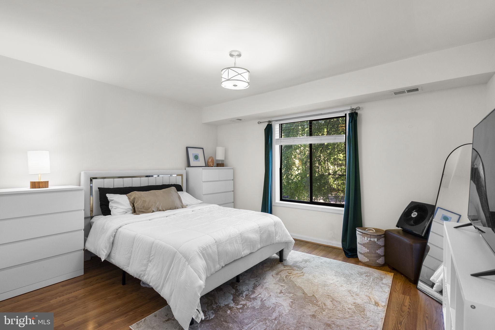 WINDBROOKE - Residential