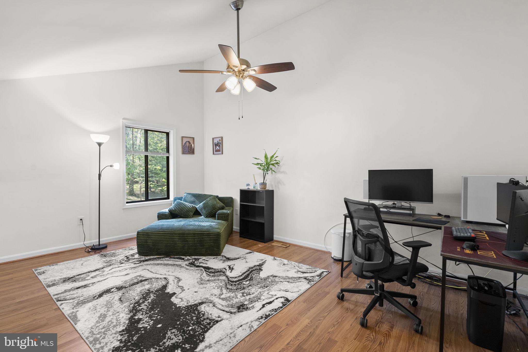 WINDBROOKE - Residential