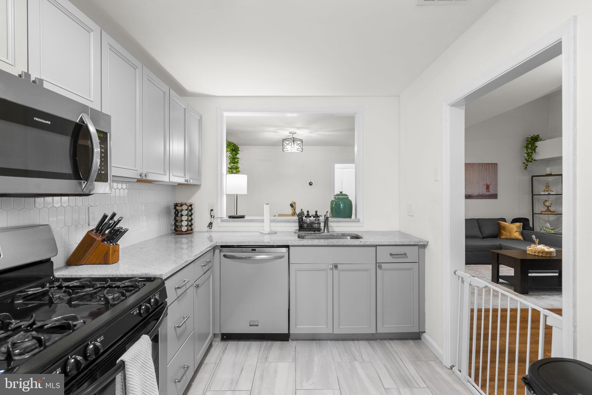 WINDBROOKE - Residential