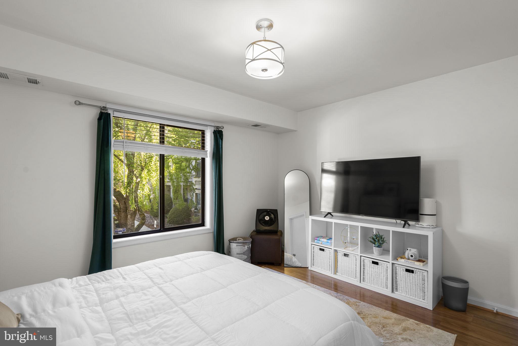 WINDBROOKE - Residential