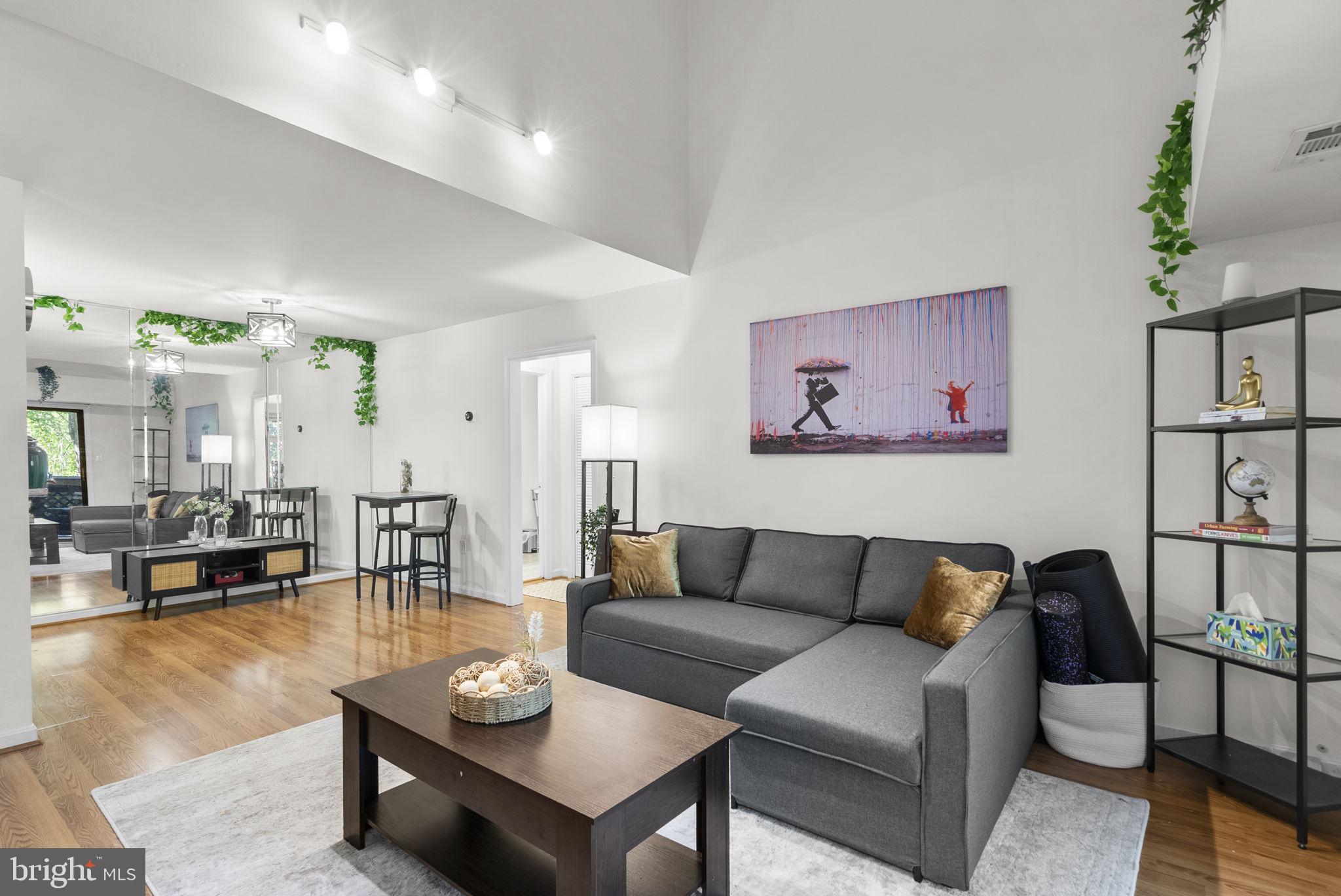 WINDBROOKE - Residential