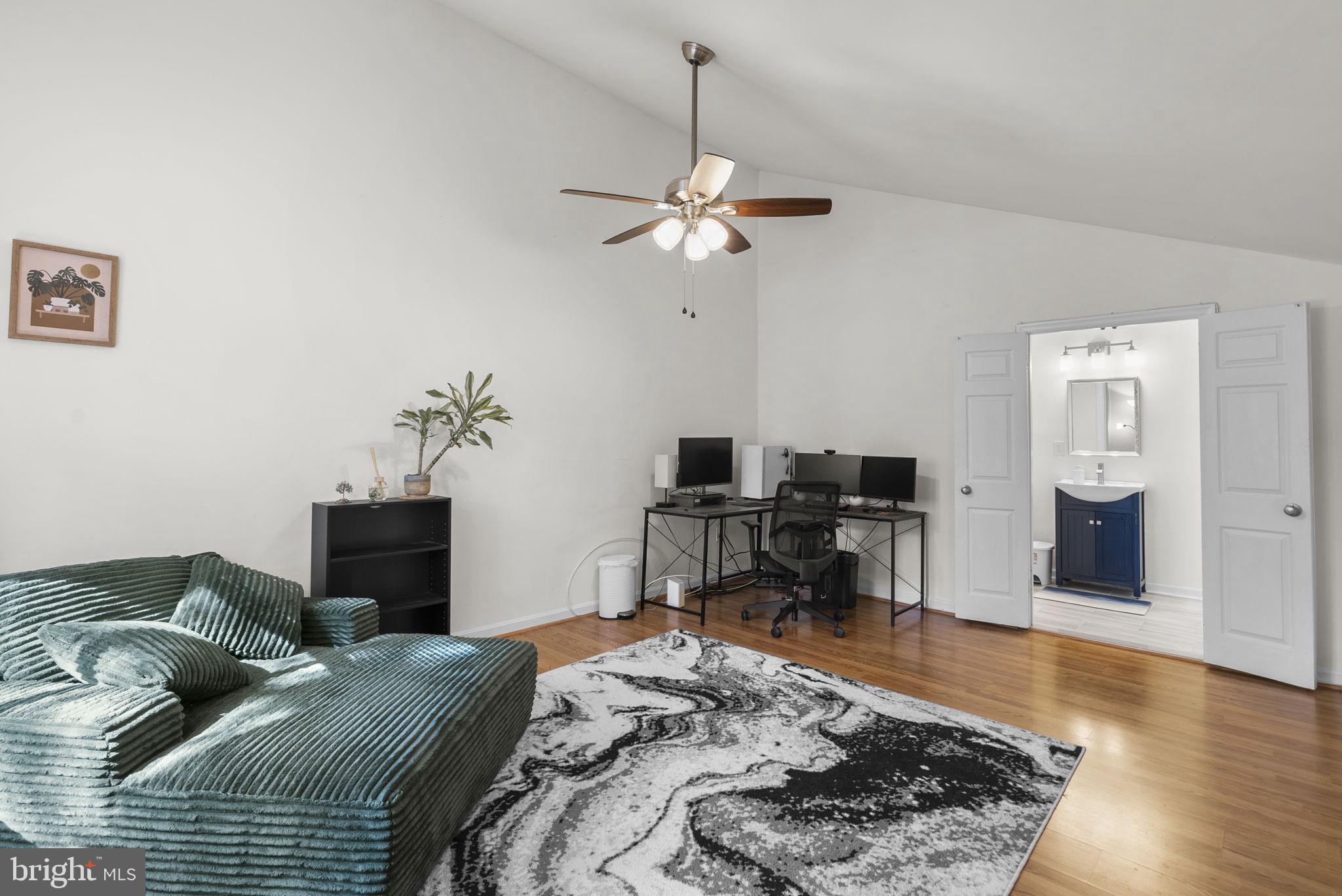 WINDBROOKE - Residential