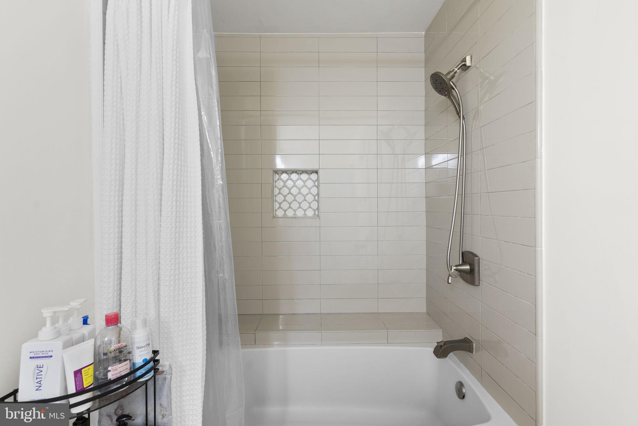 WINDBROOKE - Residential