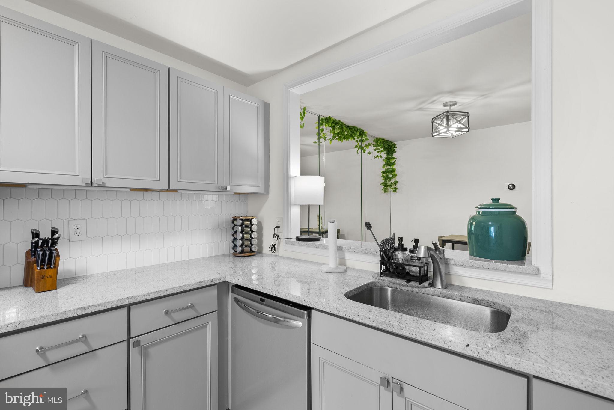 WINDBROOKE - Residential