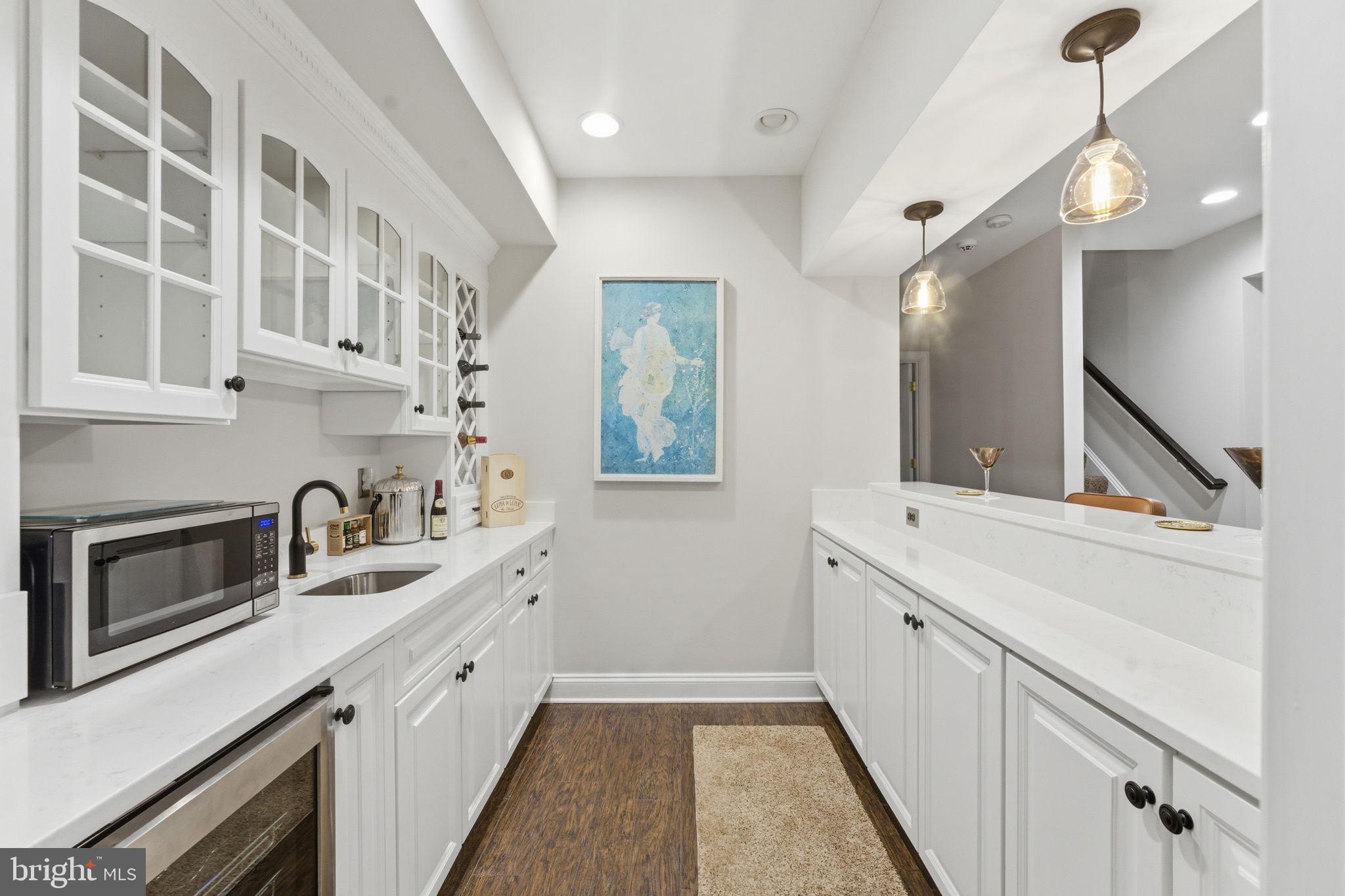 LANSDOWNE ON THE POTOMAC - Residential