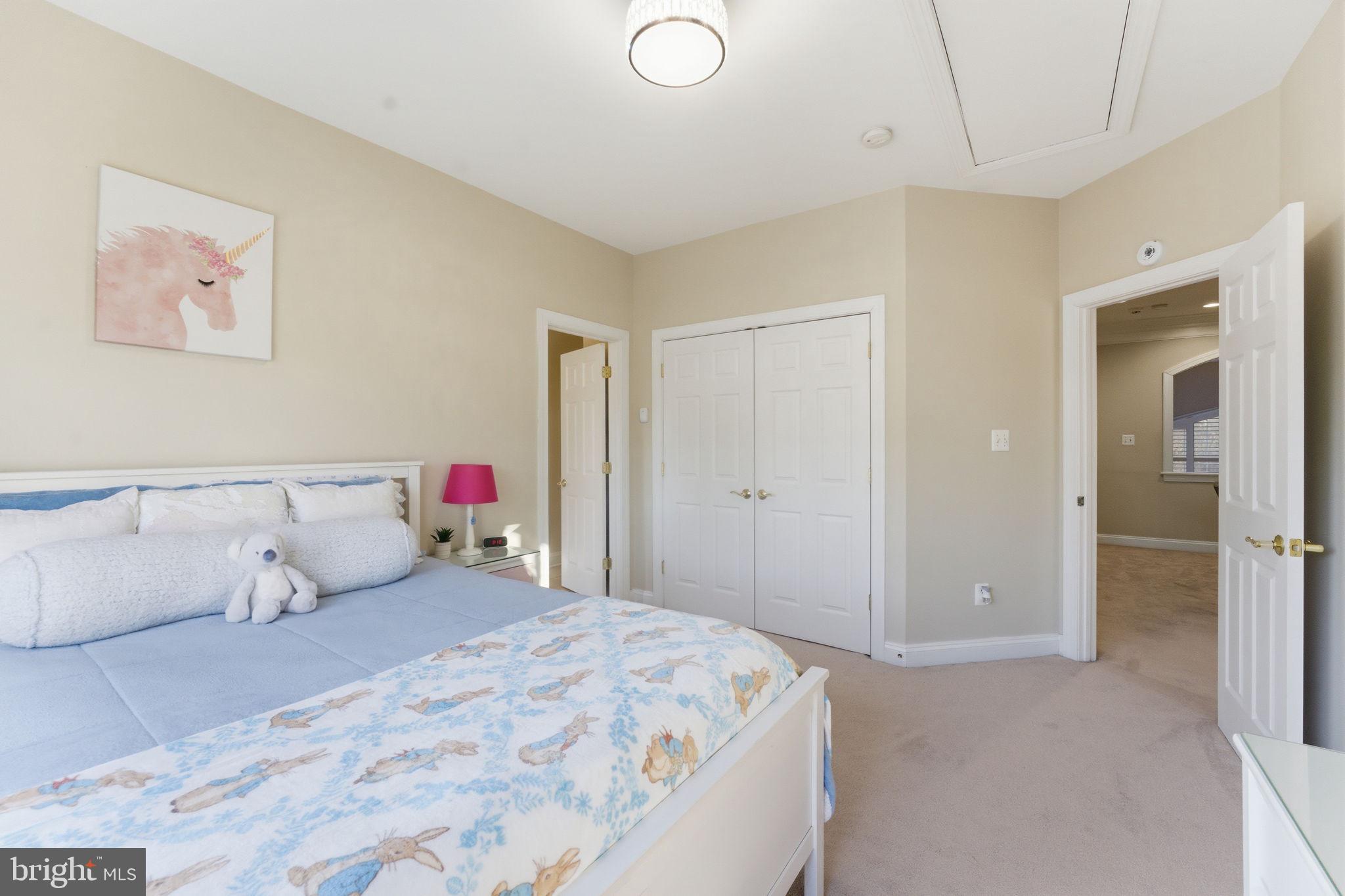 LANSDOWNE ON THE POTOMAC - Residential