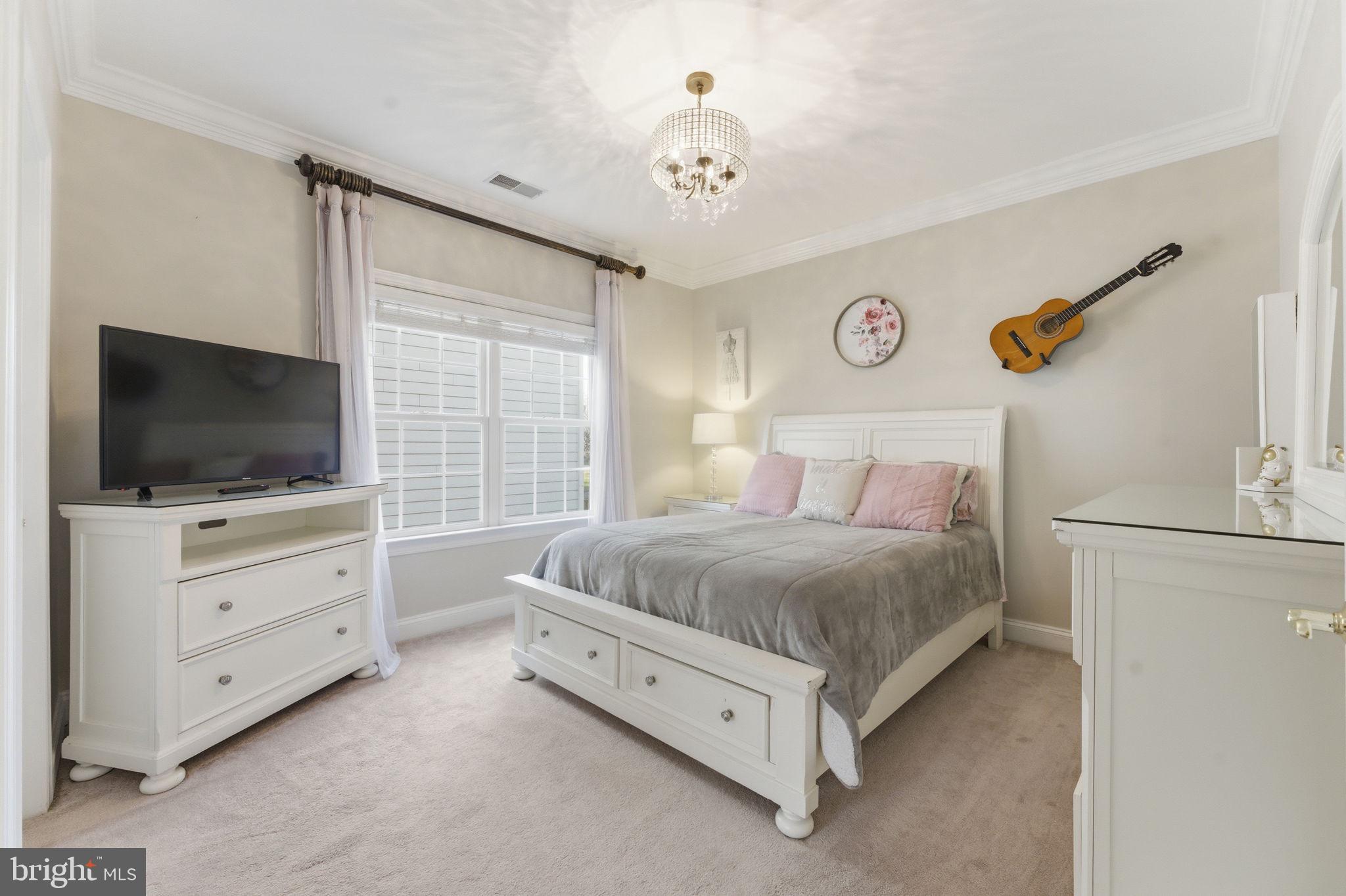 LANSDOWNE ON THE POTOMAC - Residential