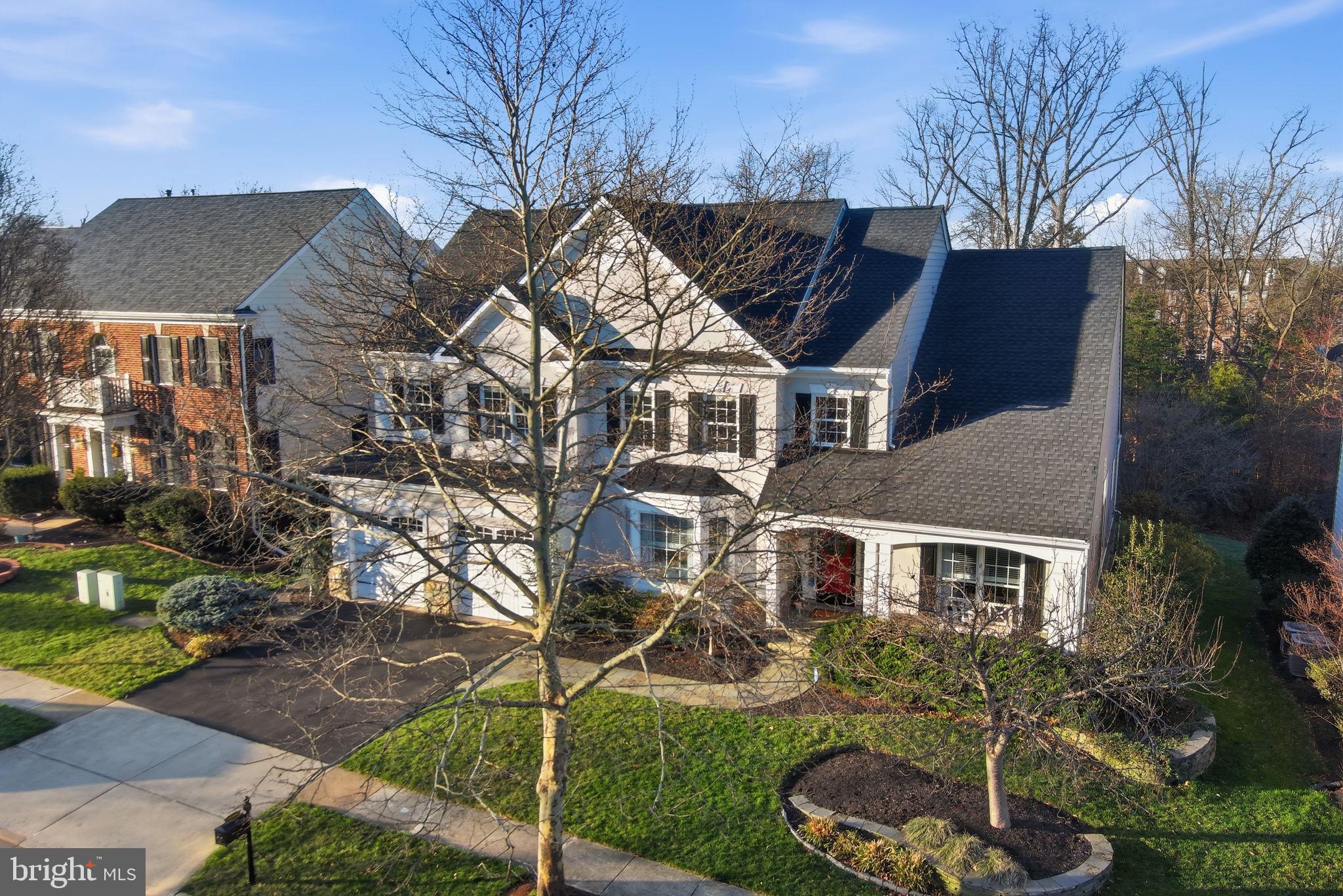 LANSDOWNE ON THE POTOMAC - Residential