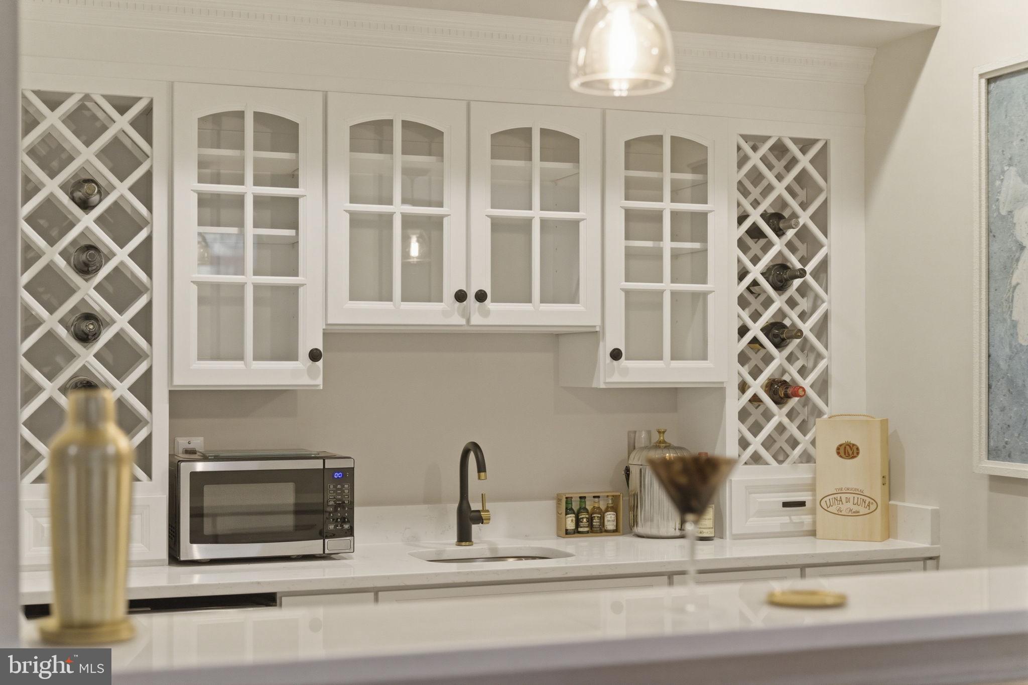 LANSDOWNE ON THE POTOMAC - Residential