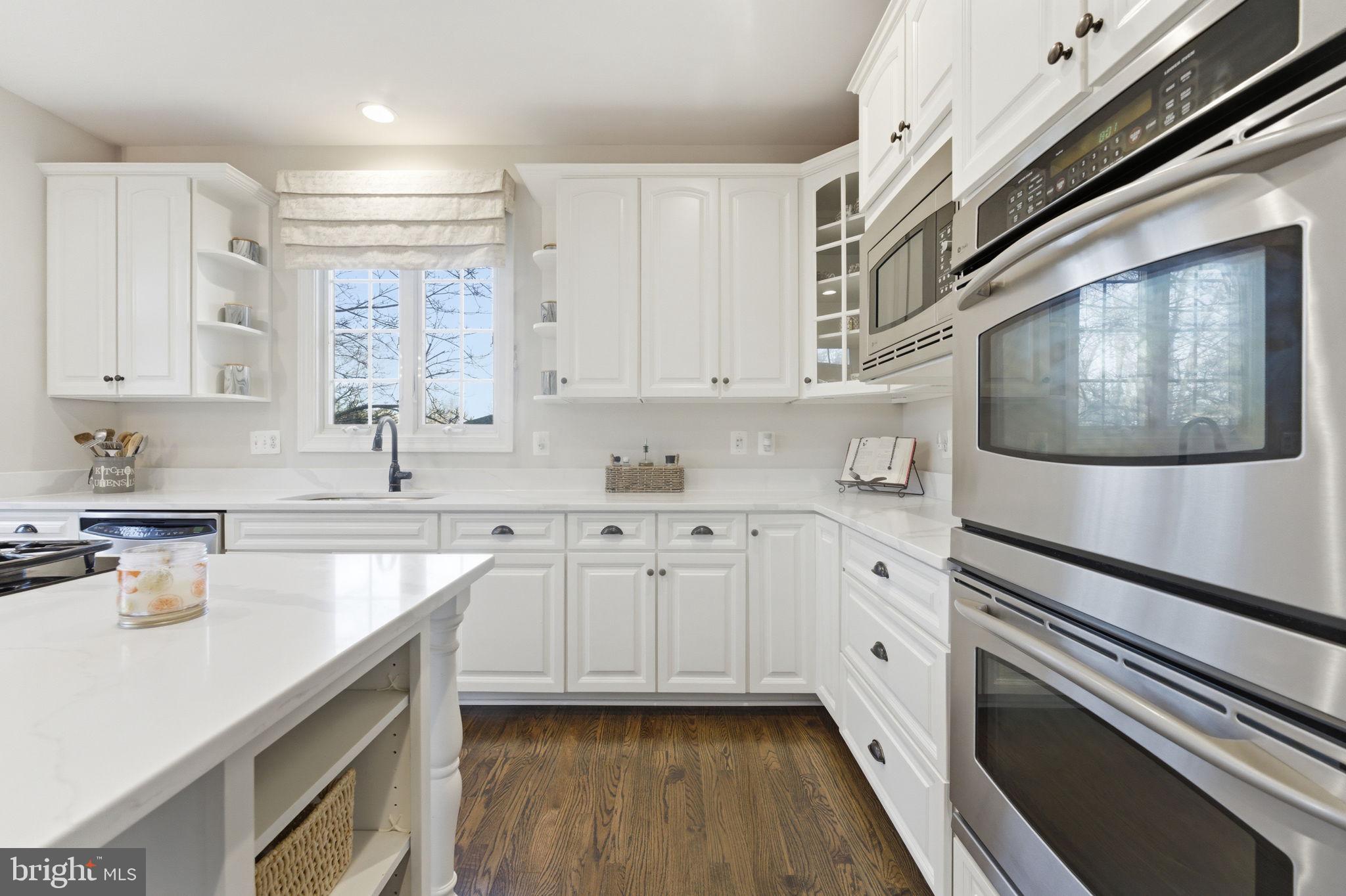 LANSDOWNE ON THE POTOMAC - Residential