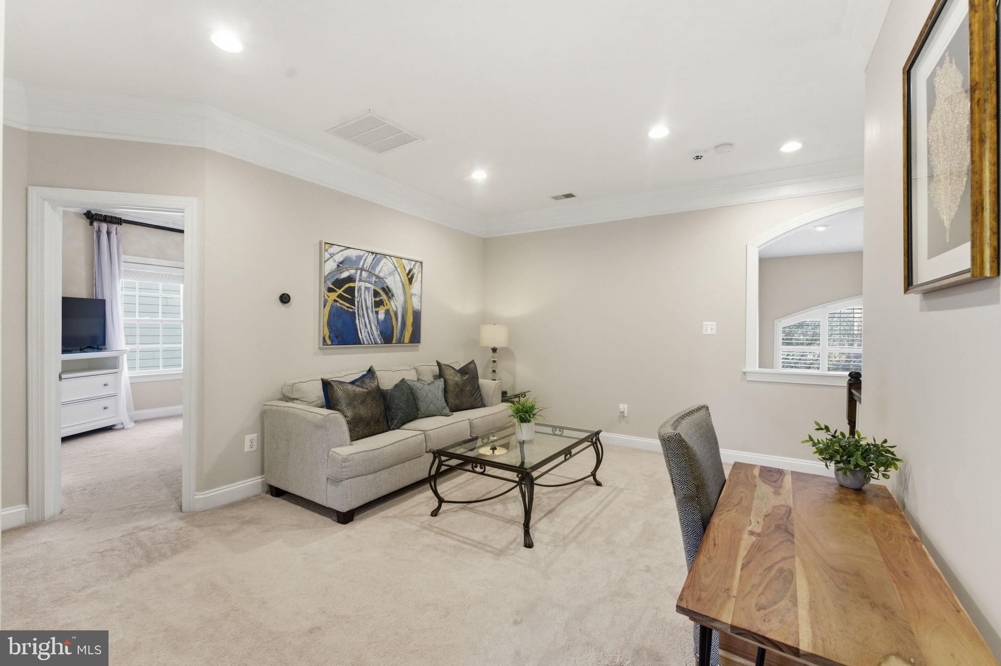 LANSDOWNE ON THE POTOMAC - Residential