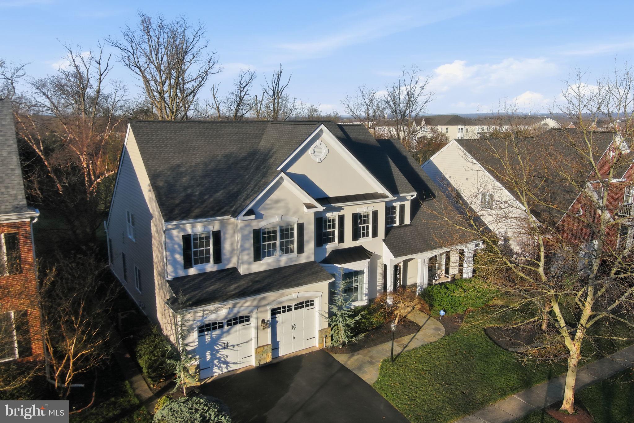 LANSDOWNE ON THE POTOMAC - Residential