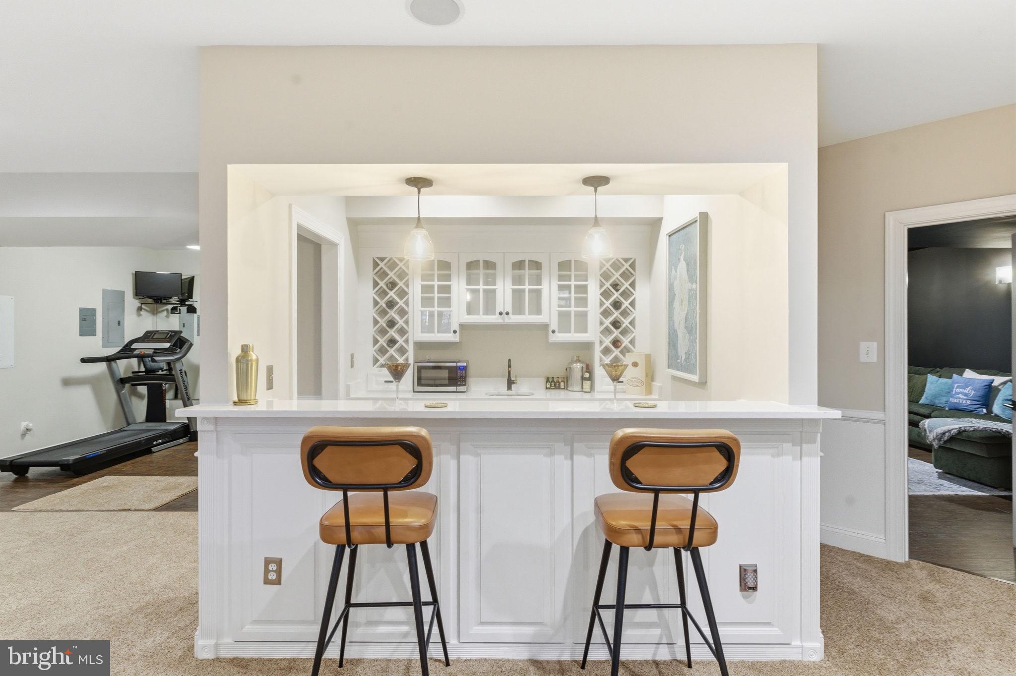 LANSDOWNE ON THE POTOMAC - Residential