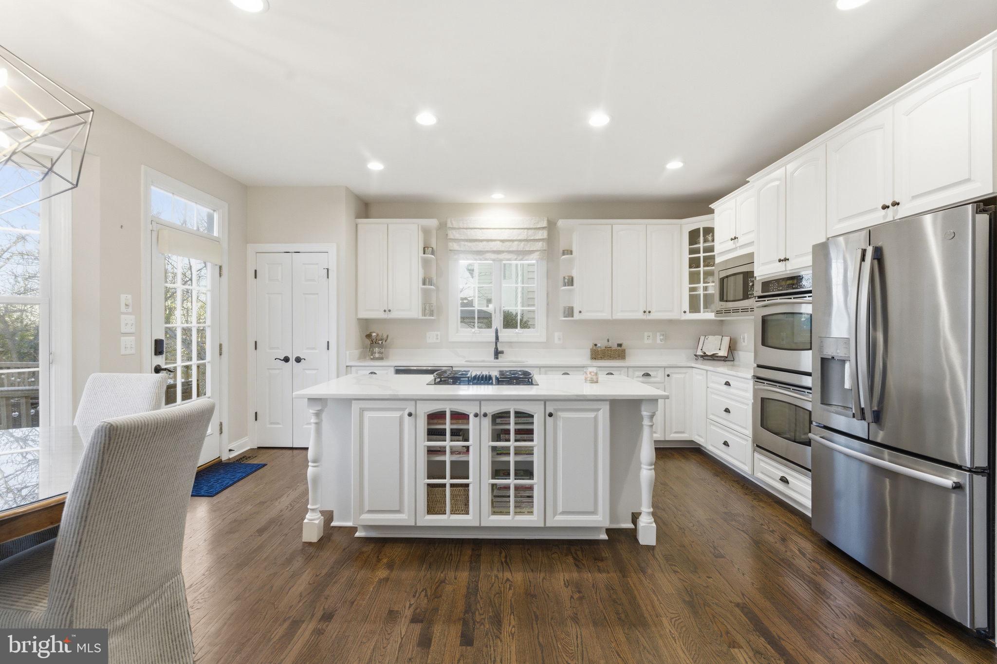 LANSDOWNE ON THE POTOMAC - Residential