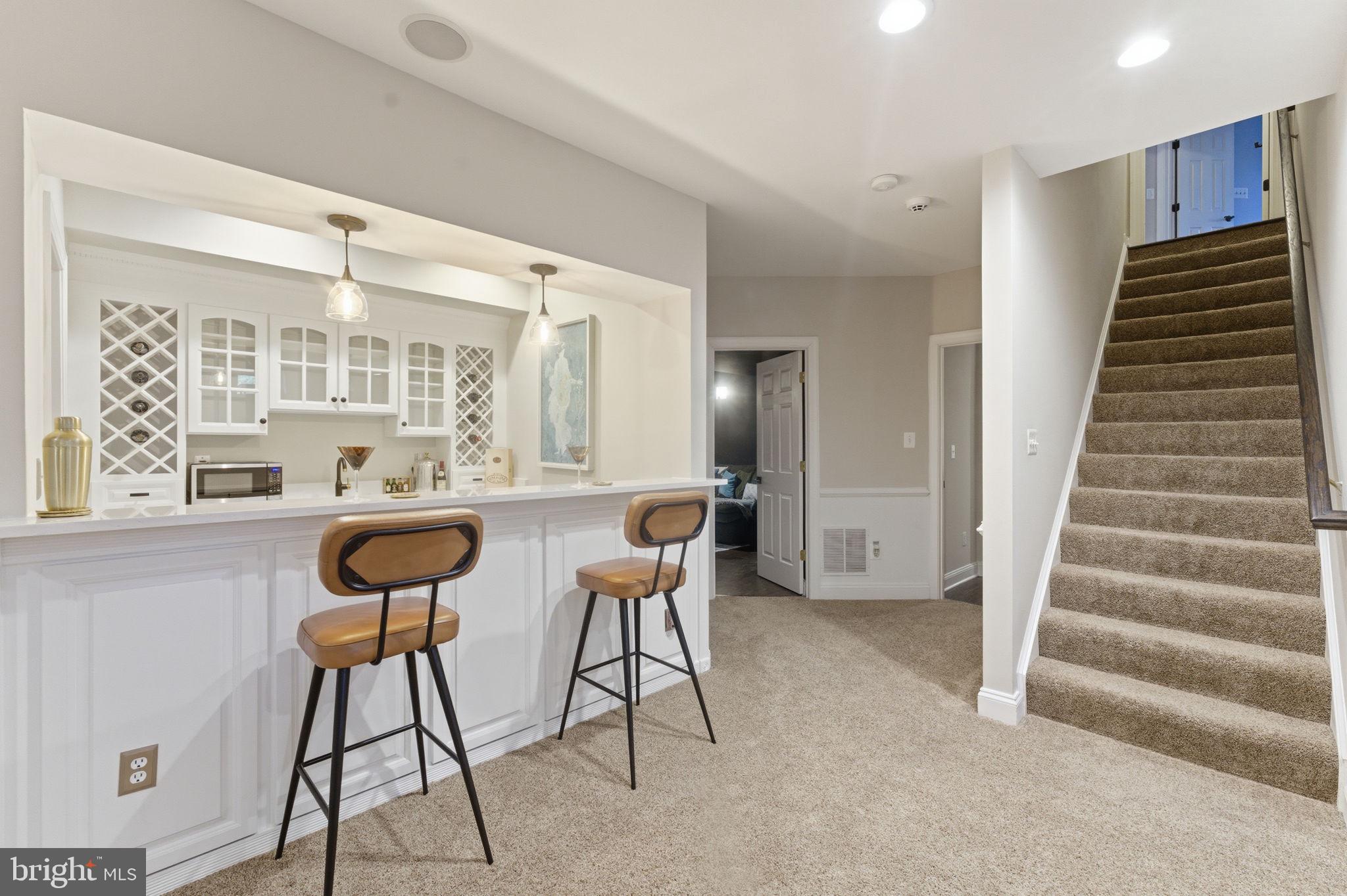 LANSDOWNE ON THE POTOMAC - Residential