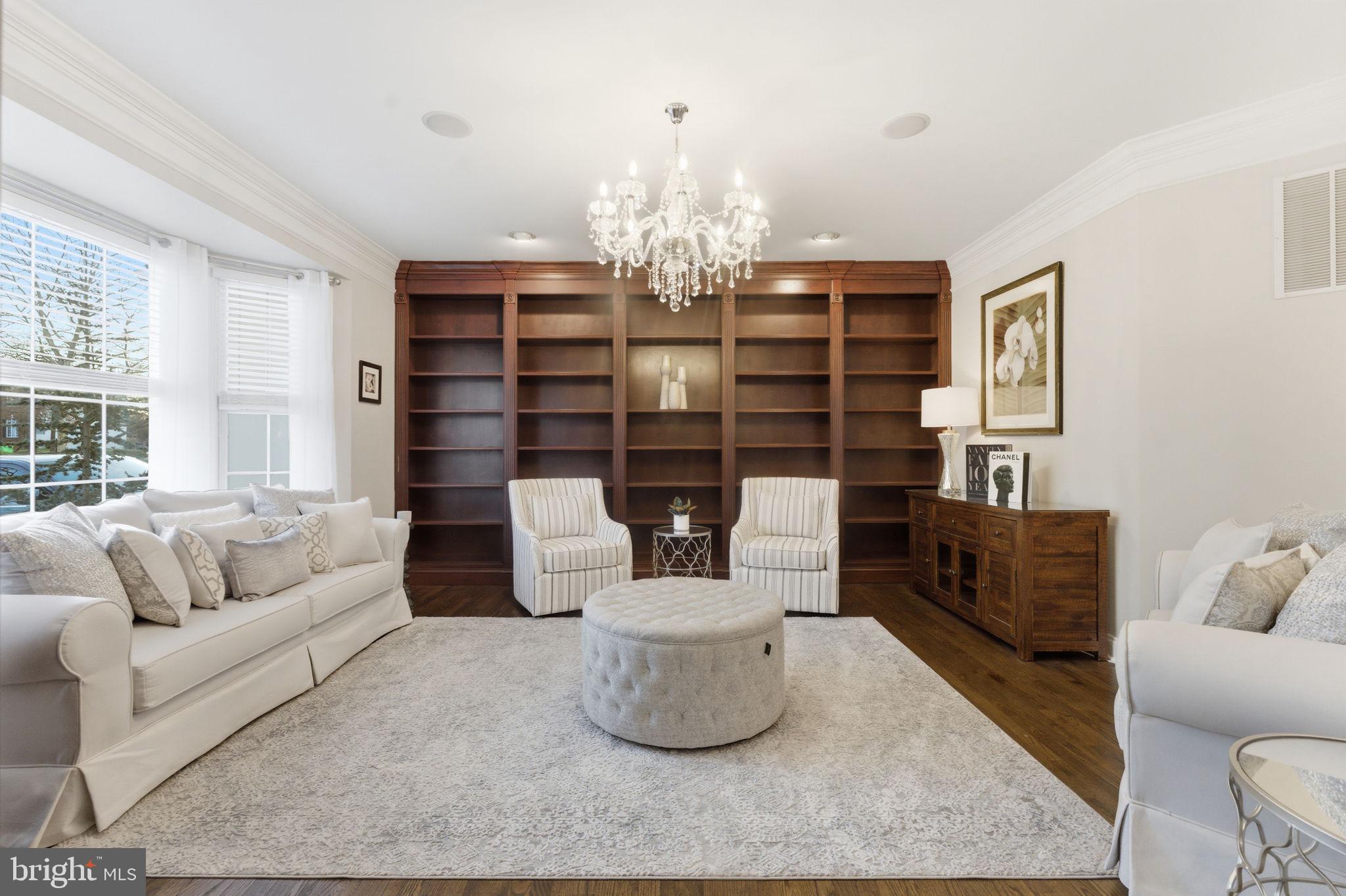 LANSDOWNE ON THE POTOMAC - Residential