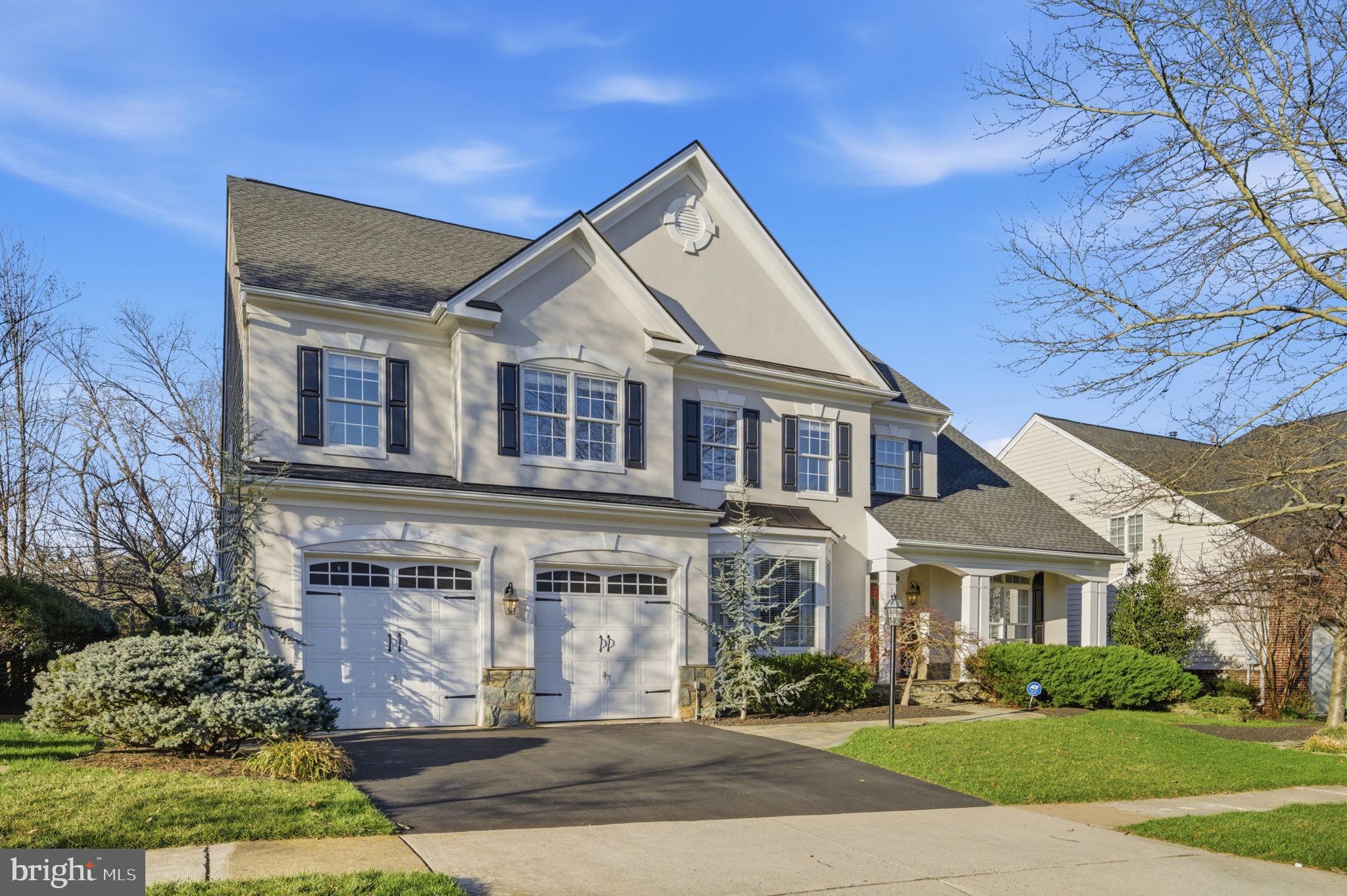 LANSDOWNE ON THE POTOMAC - Residential