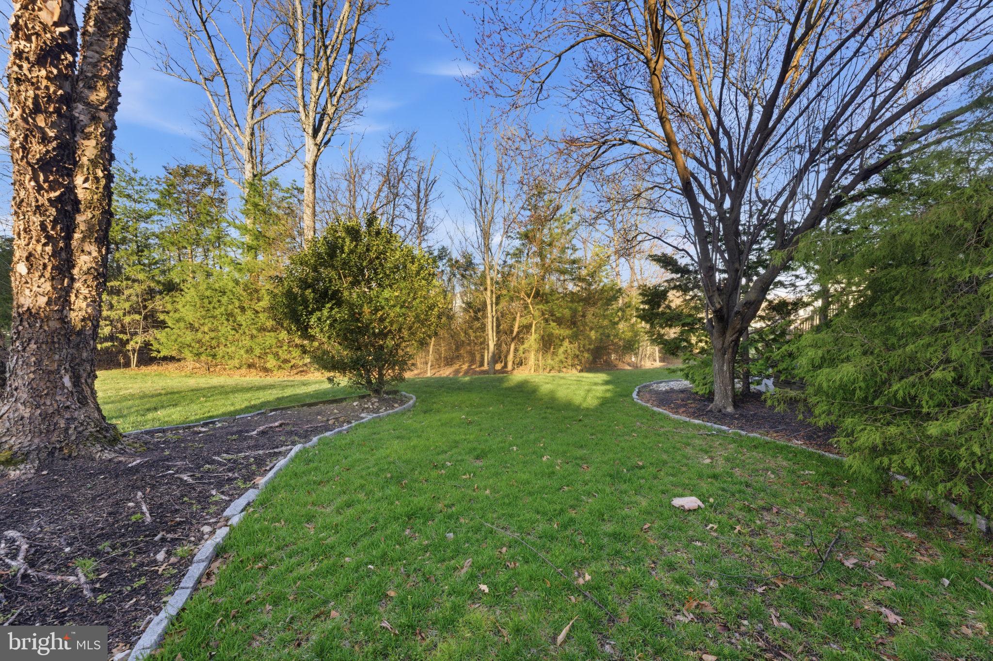 LANSDOWNE ON THE POTOMAC - Residential