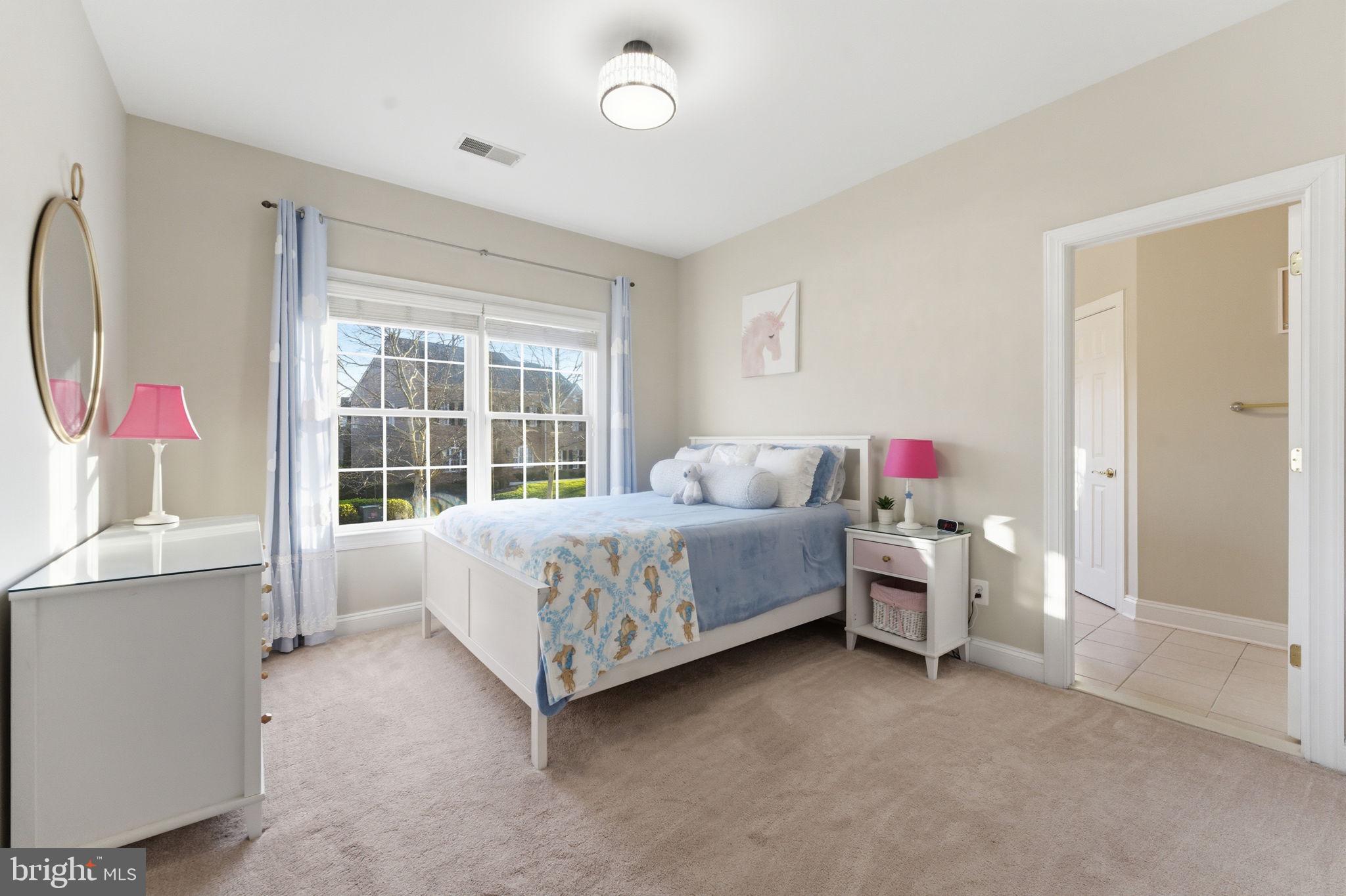 LANSDOWNE ON THE POTOMAC - Residential