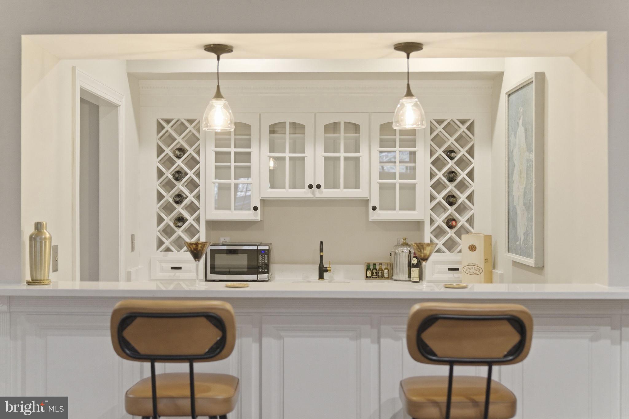 LANSDOWNE ON THE POTOMAC - Residential