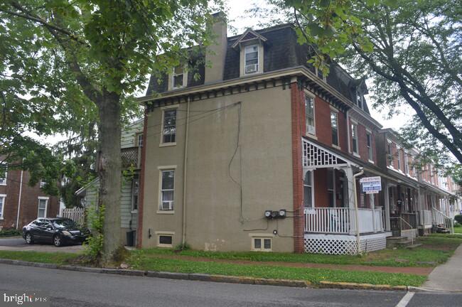 WEST CHESTER BORO - Residential Lease