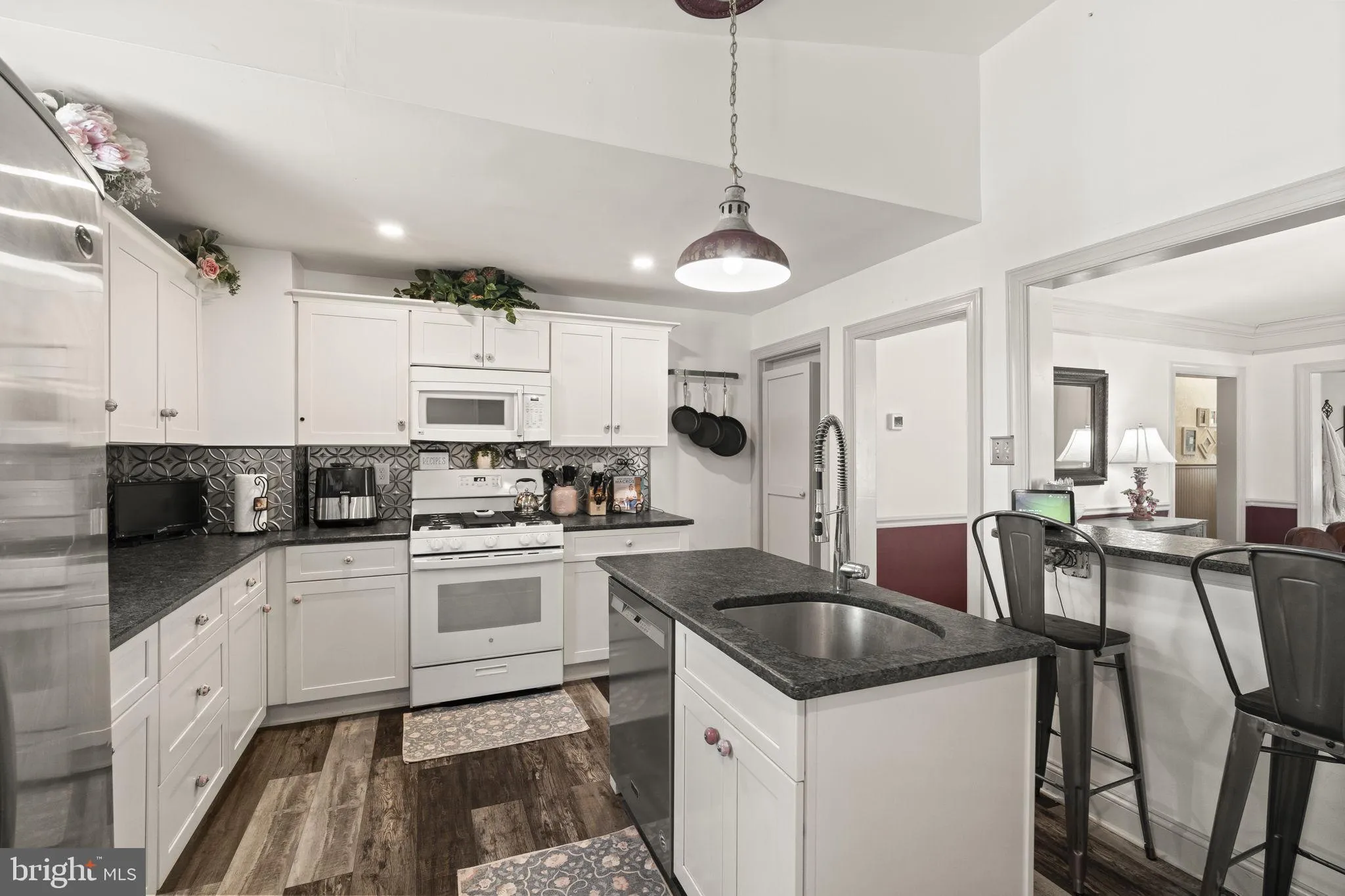 Bryn Mawr, Pennsylvania 19010, United States, 3 Bedrooms Bedrooms, ,2 BathroomsBathrooms,Residential,Active,181309