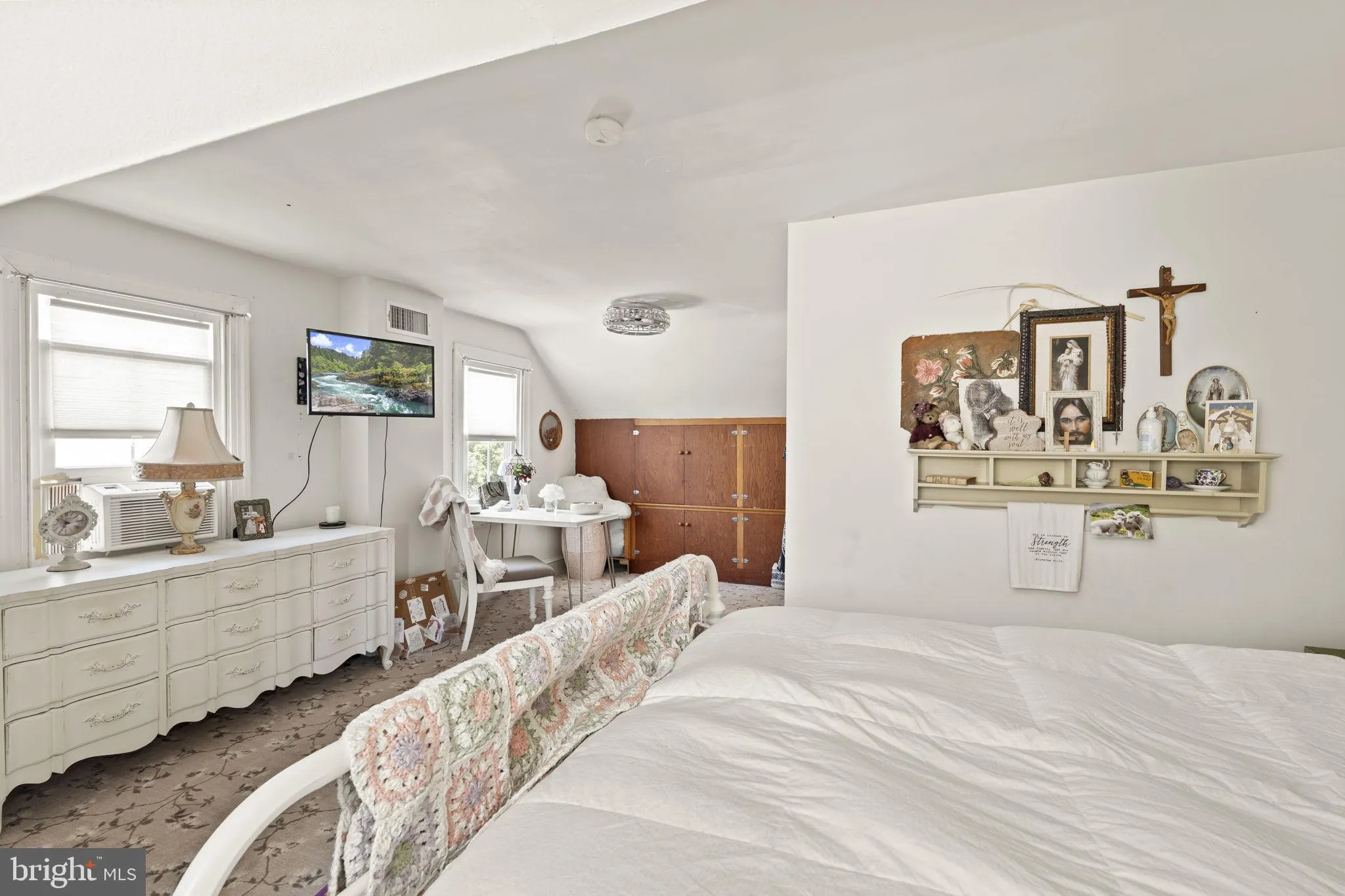 Bryn Mawr, Pennsylvania 19010, United States, 3 Bedrooms Bedrooms, ,2 BathroomsBathrooms,Residential,Active,181309